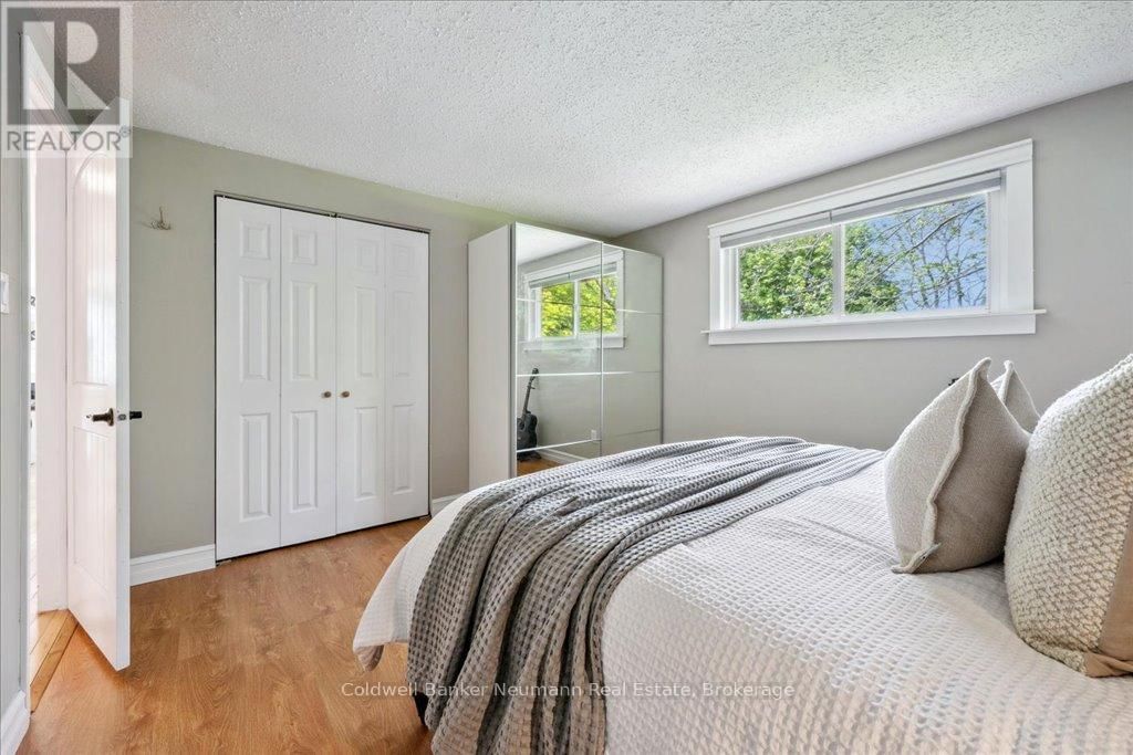 31 CAREY CRESCENT Image 13