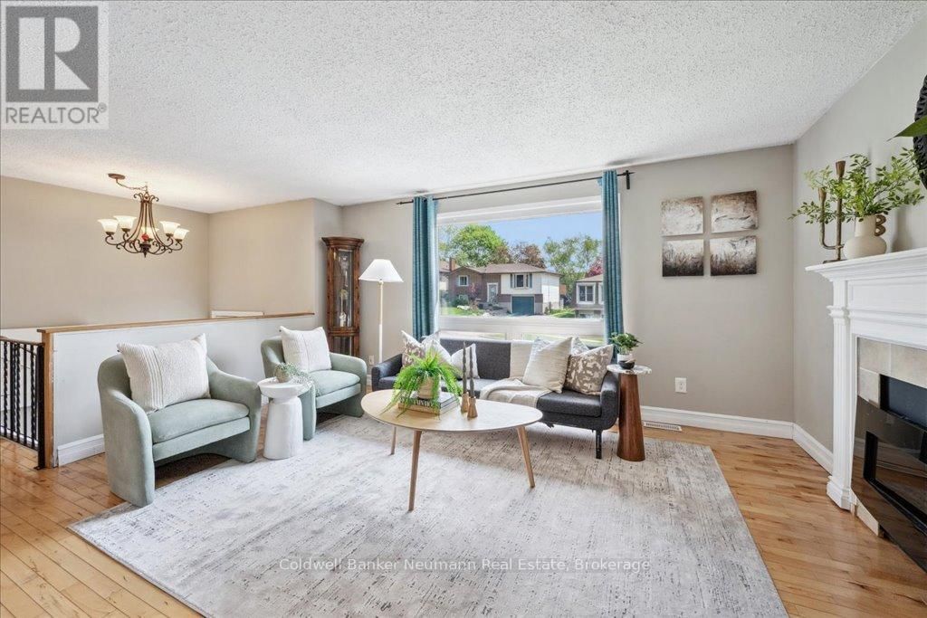 31 CAREY CRESCENT Image 5