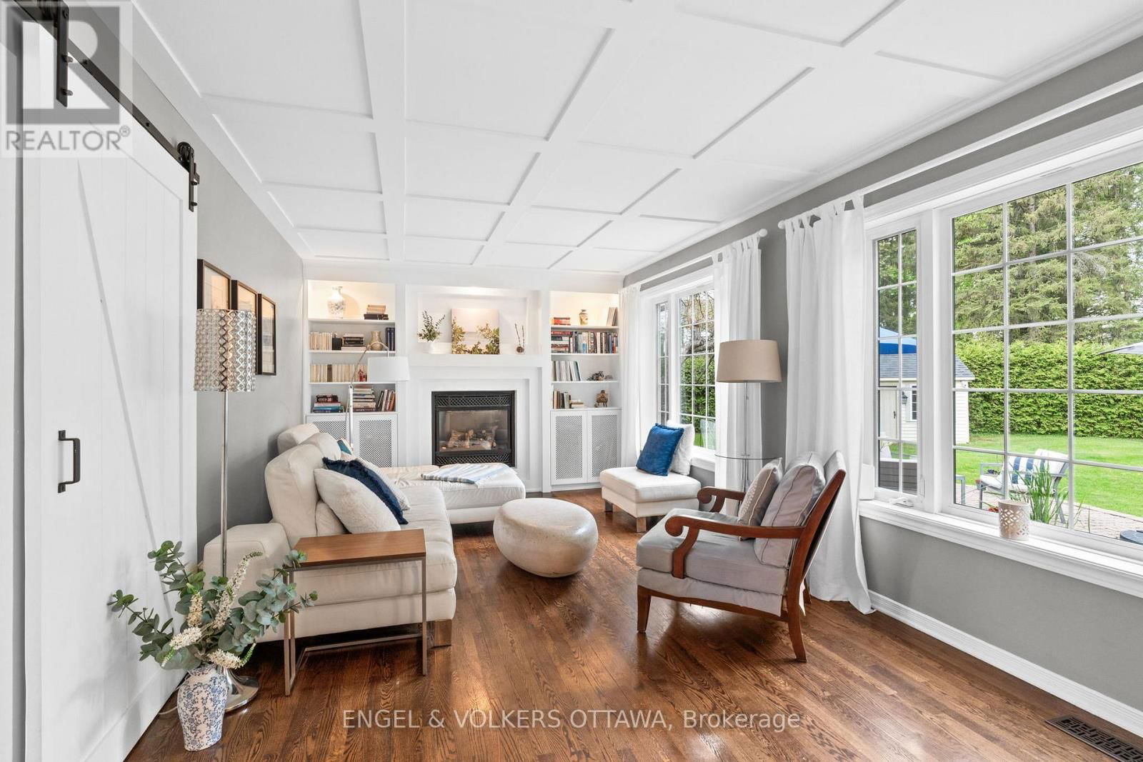 935 FIELDOWN STREET Image 12
