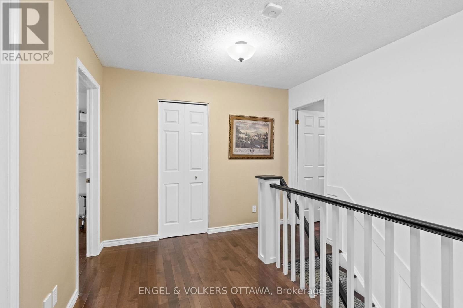 935 FIELDOWN STREET Image 16