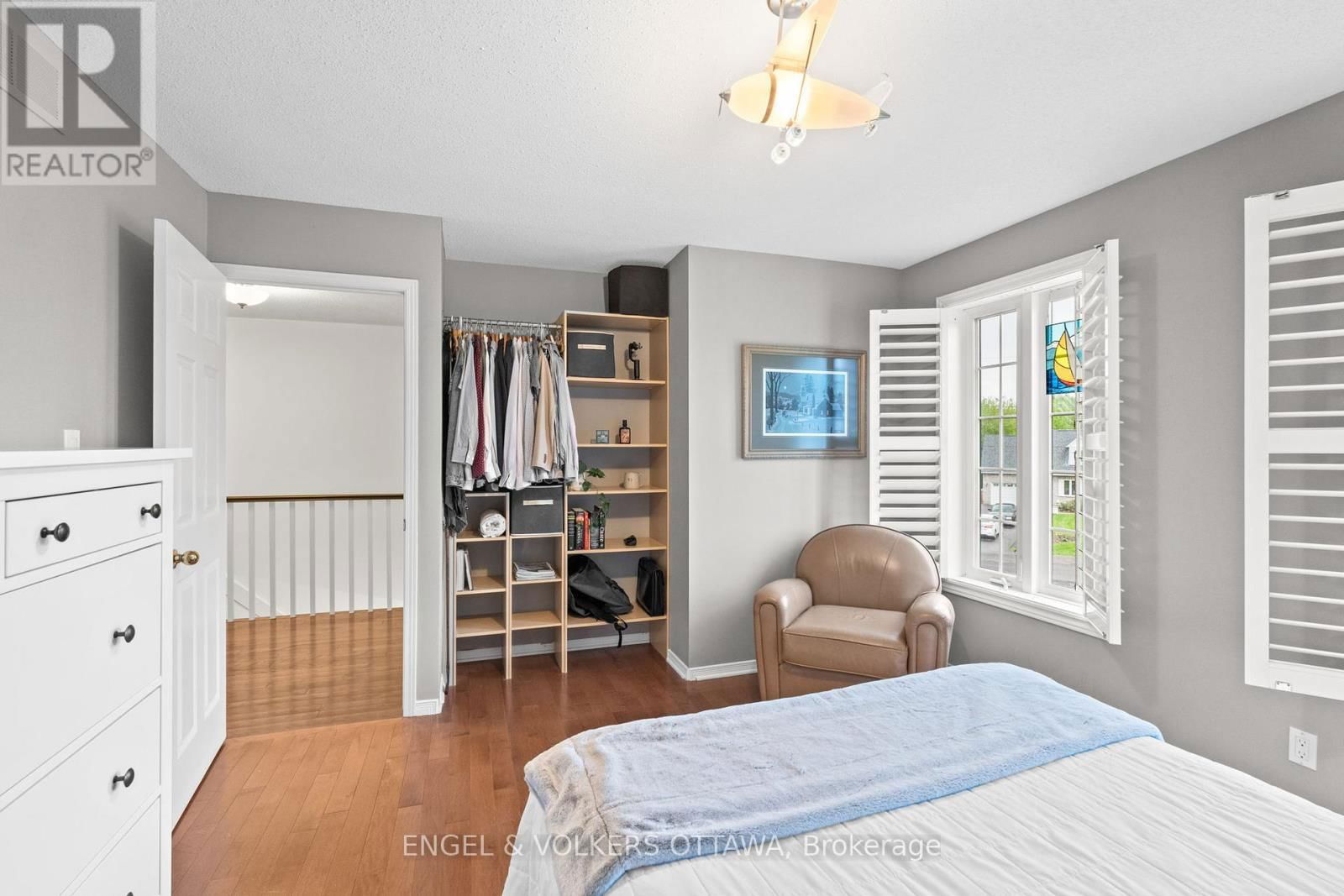 935 FIELDOWN STREET Image 22
