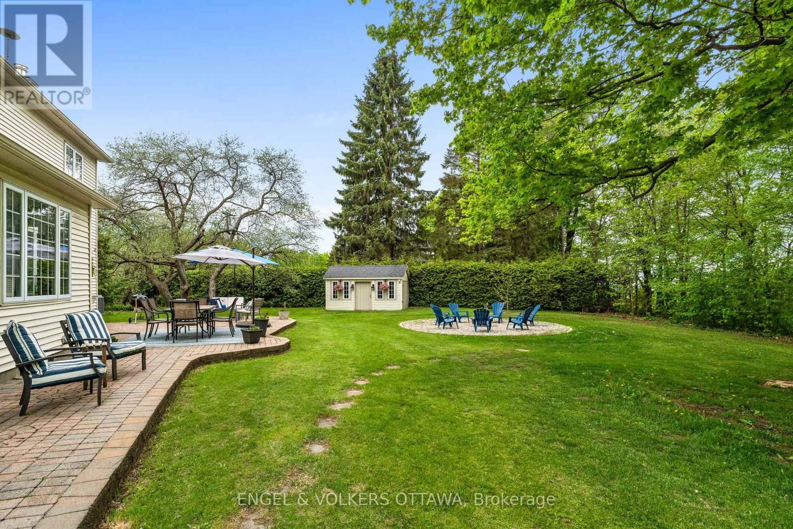 935 FIELDOWN STREET Image 36