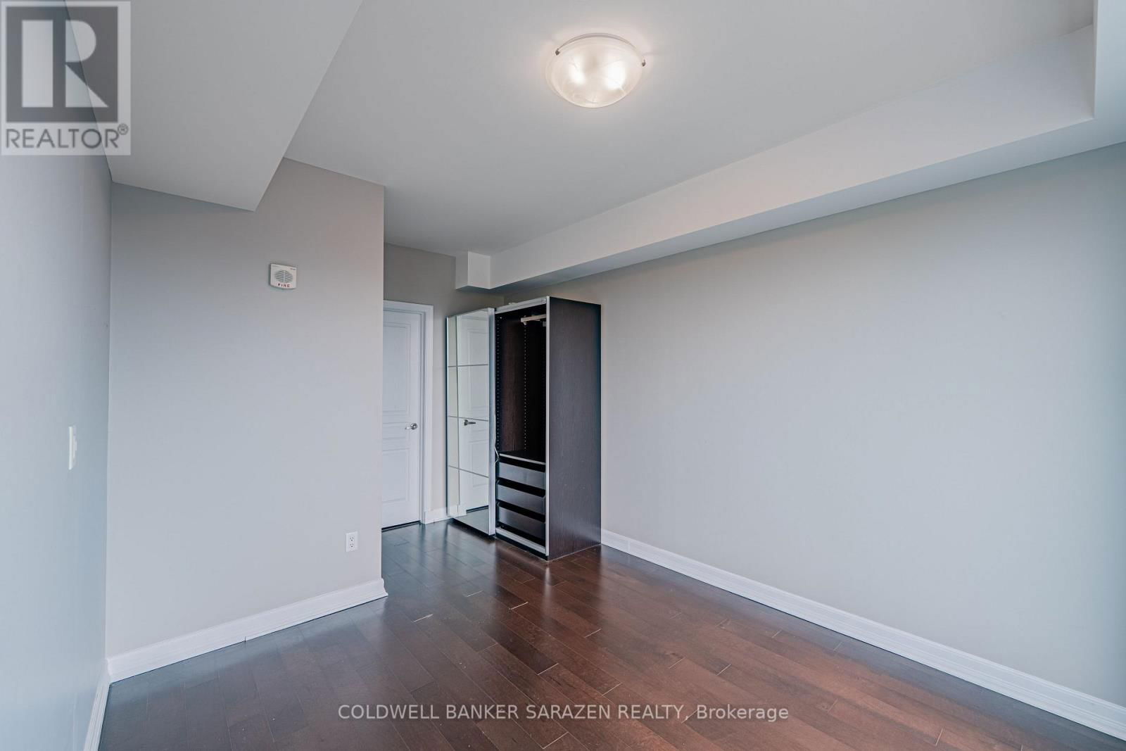 1015 - 238 BESSERER STREET Image 11