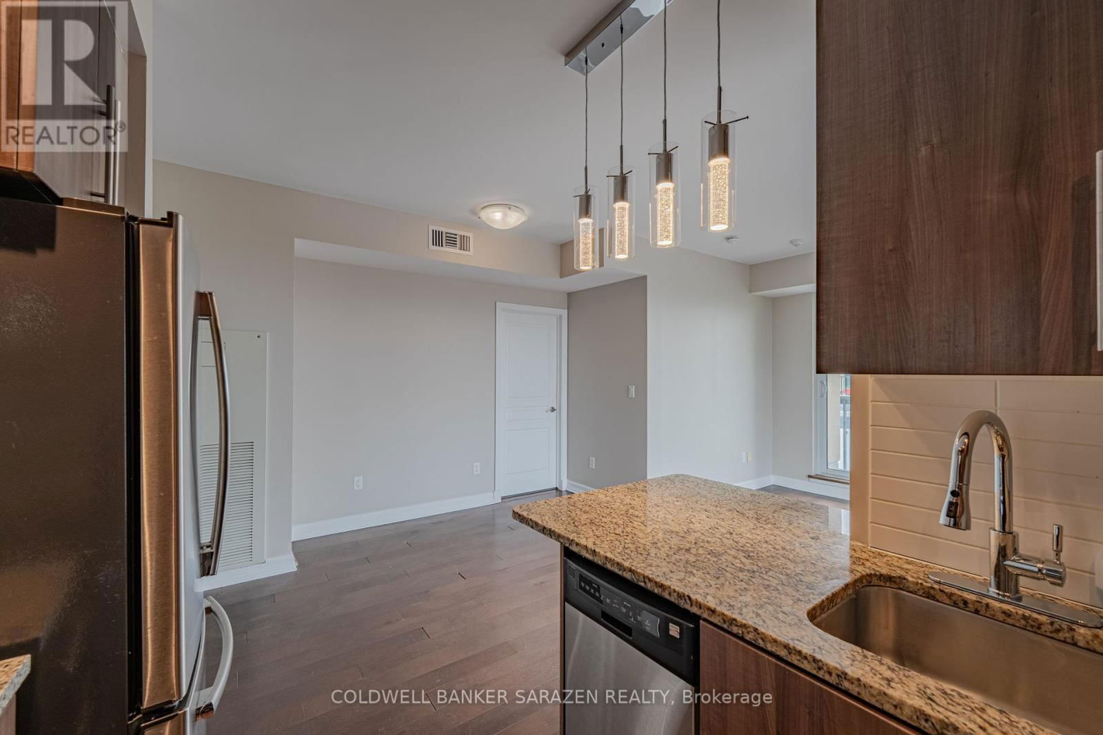 1015 - 238 BESSERER STREET Image 12