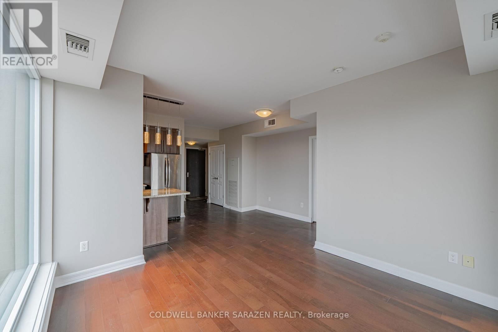 1015 - 238 BESSERER STREET Image 17