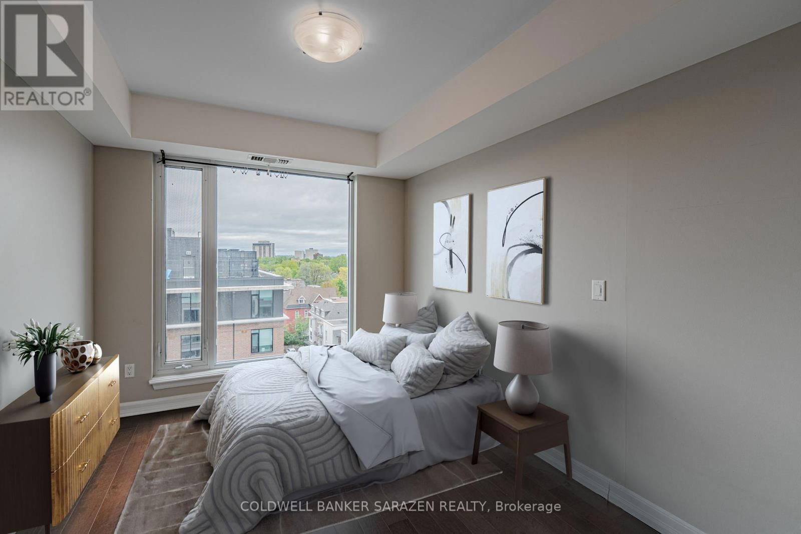 1015 - 238 BESSERER STREET Image 5