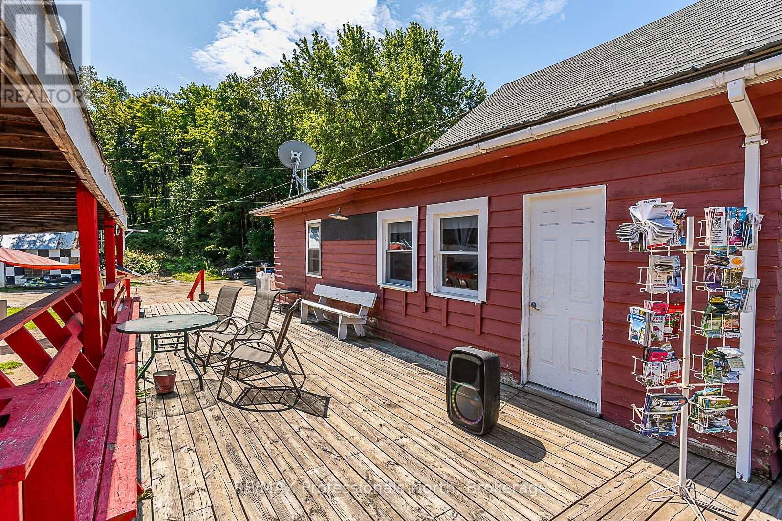 1063 RAVINE ROAD Image 27