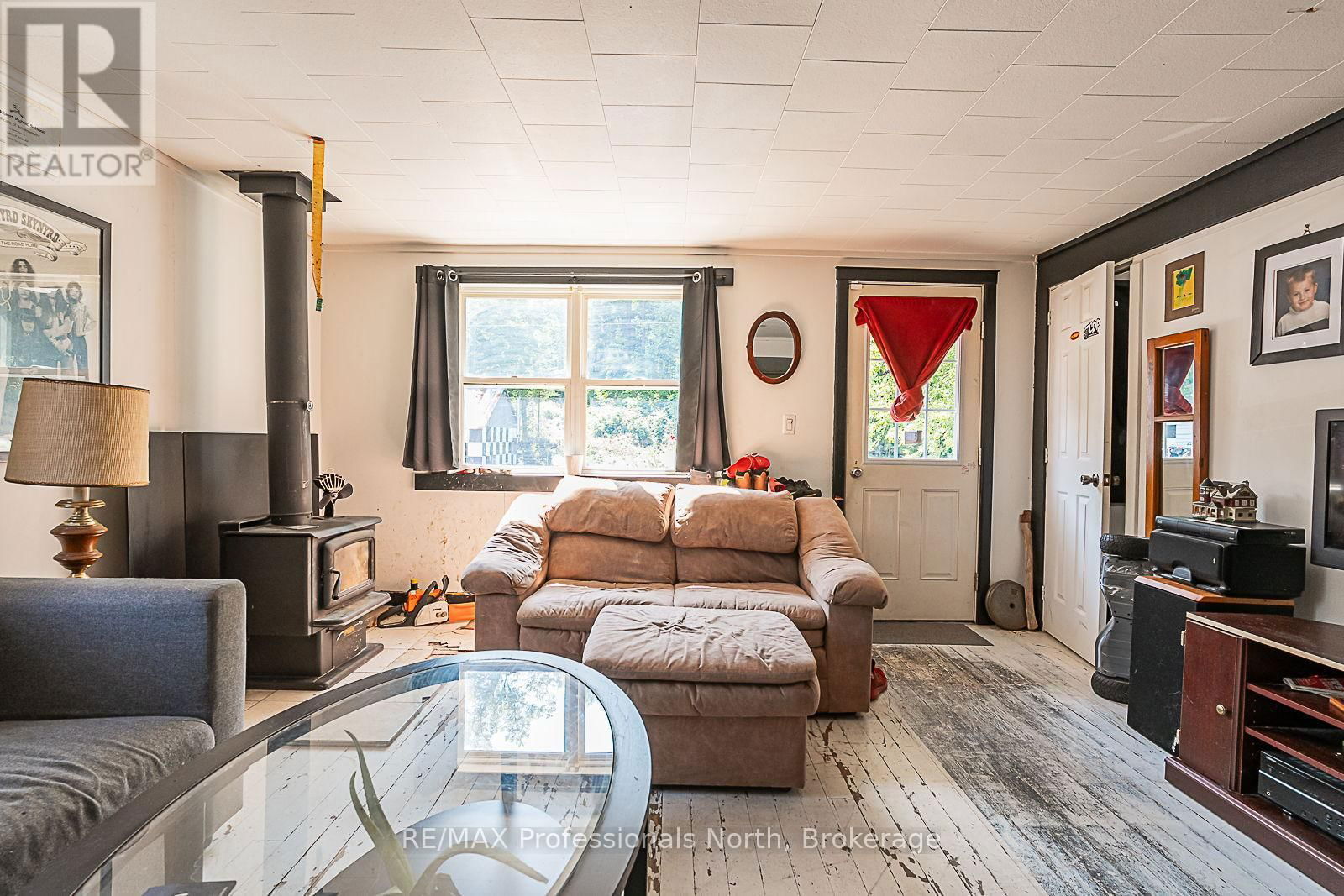 1063 RAVINE ROAD Image 41