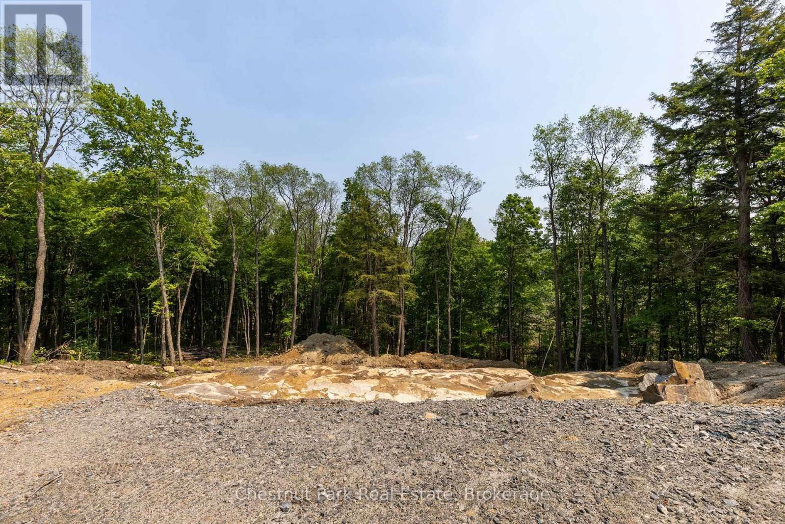 2212 ASPDIN ROAD Image 13