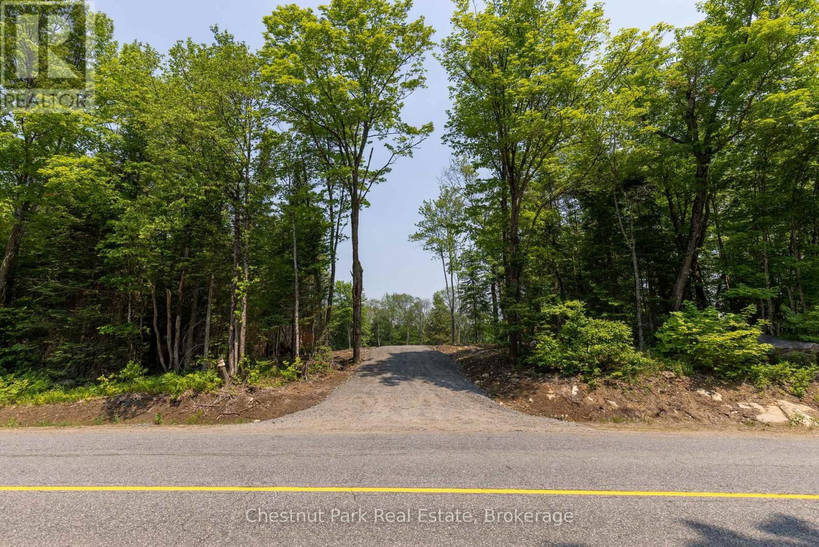 2212 ASPDIN ROAD Image 21