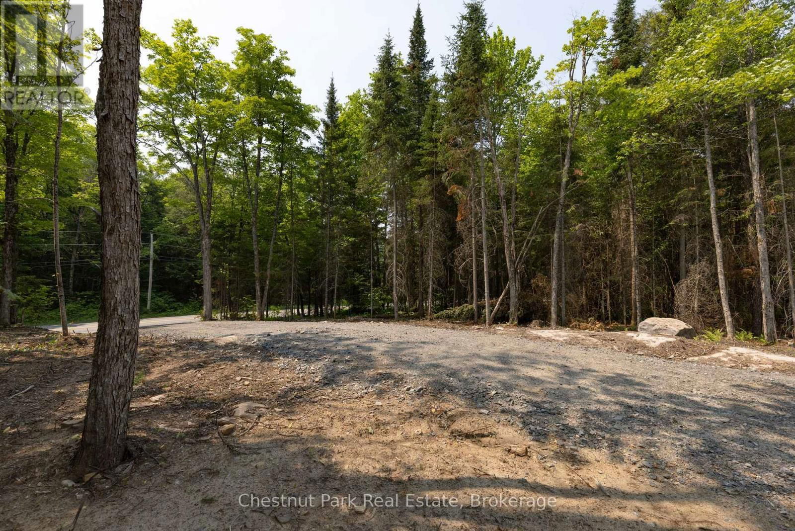 2212 ASPDIN ROAD Image 3