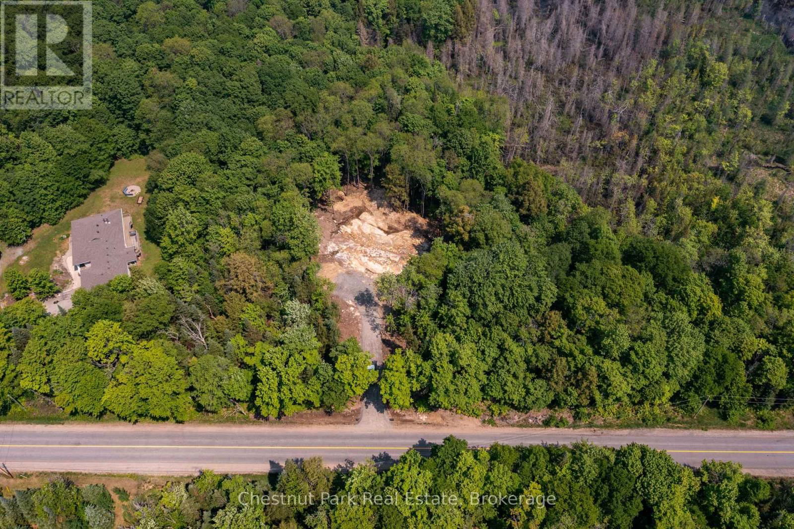 2212 ASPDIN ROAD Image 34