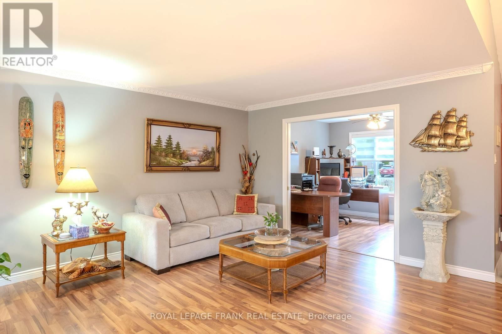 5 HILLVIEW DRIVE Image 12