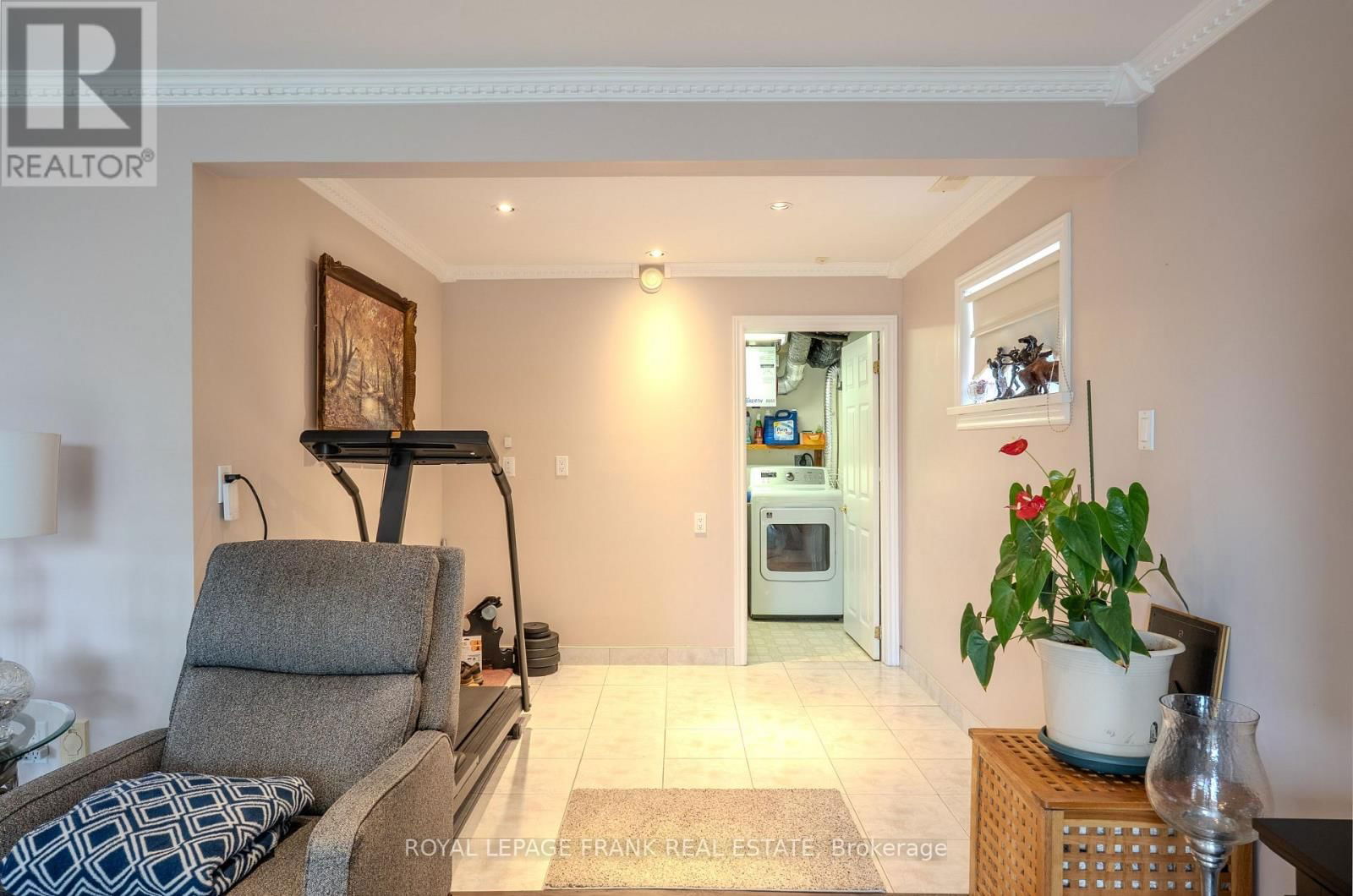 5 HILLVIEW DRIVE Image 31