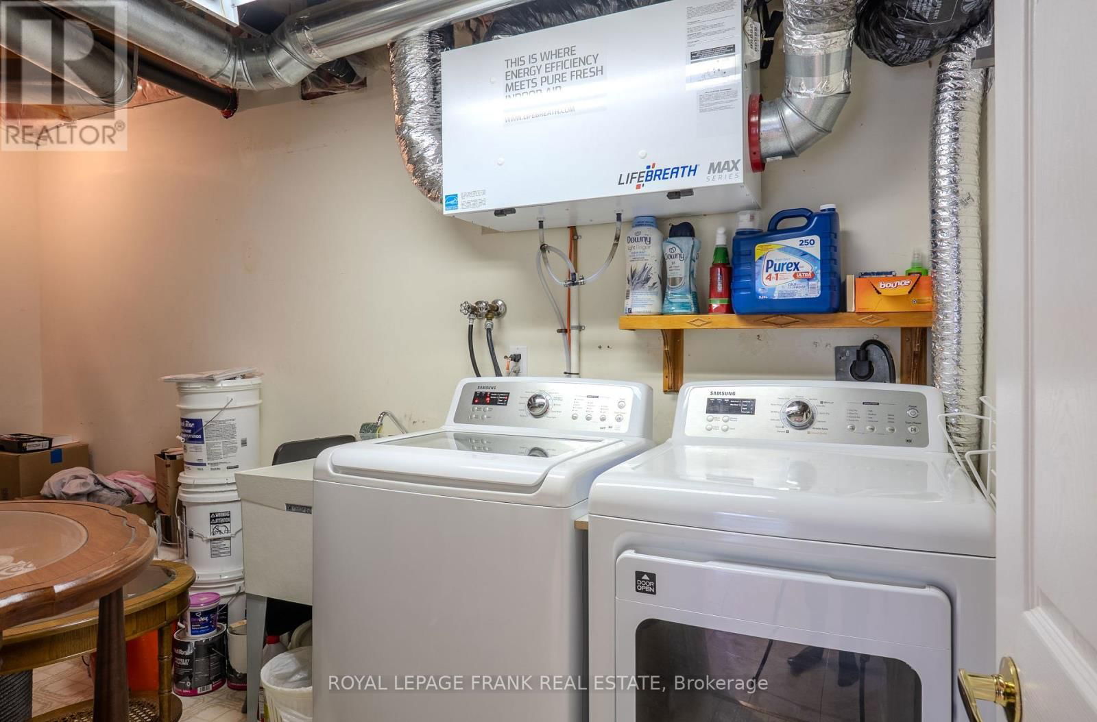 5 HILLVIEW DRIVE Image 32