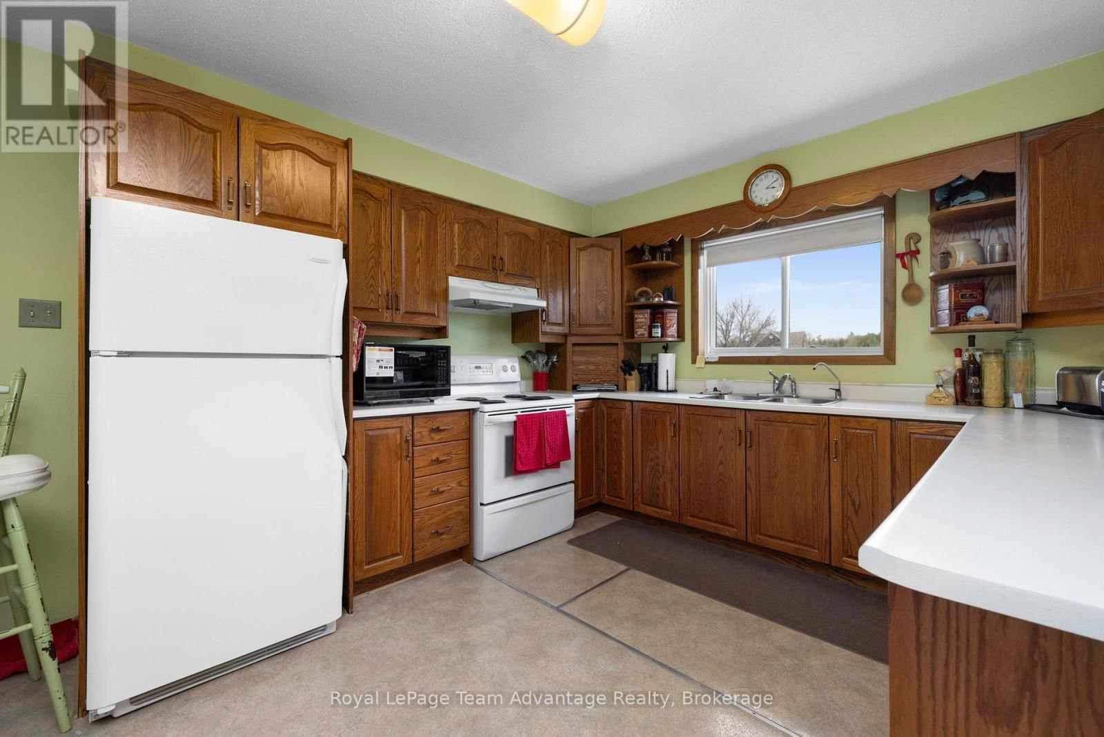 142 BROADBENT ROAD Image 8