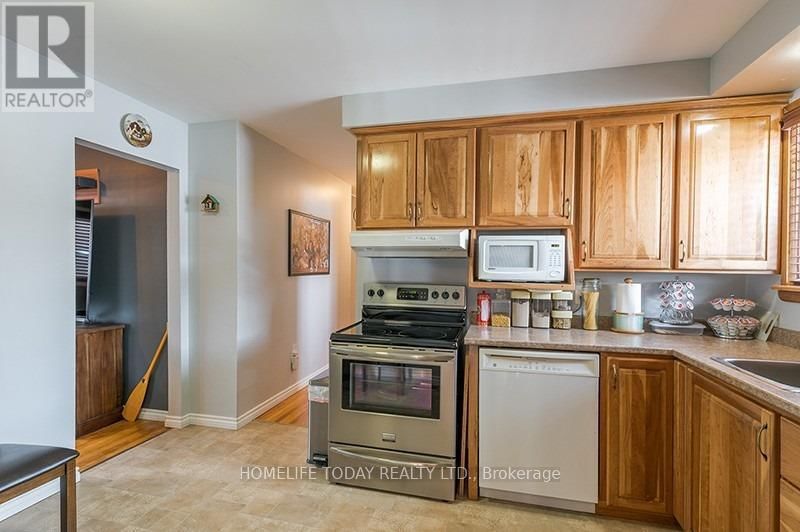 Main - 947 SOUTHLAWN DRIVE Image 9
