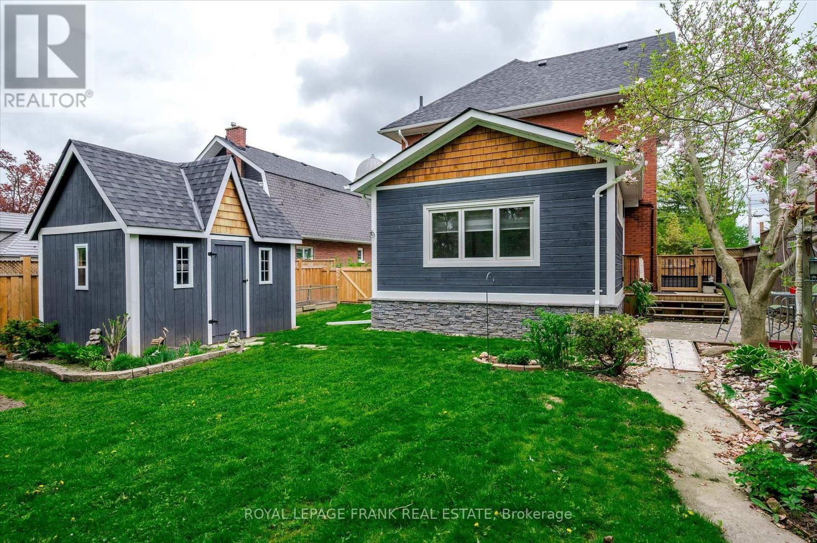 83 BENSON AVENUE Image 37