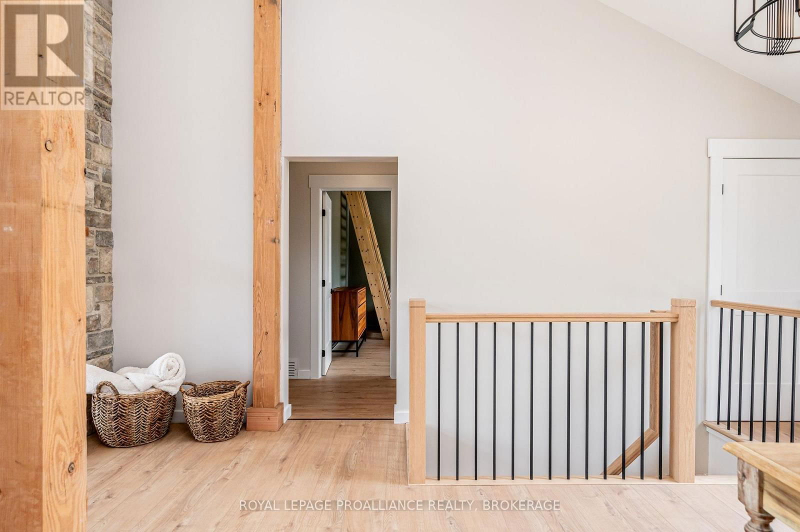 2924 HIGHWAY 2 Image 18