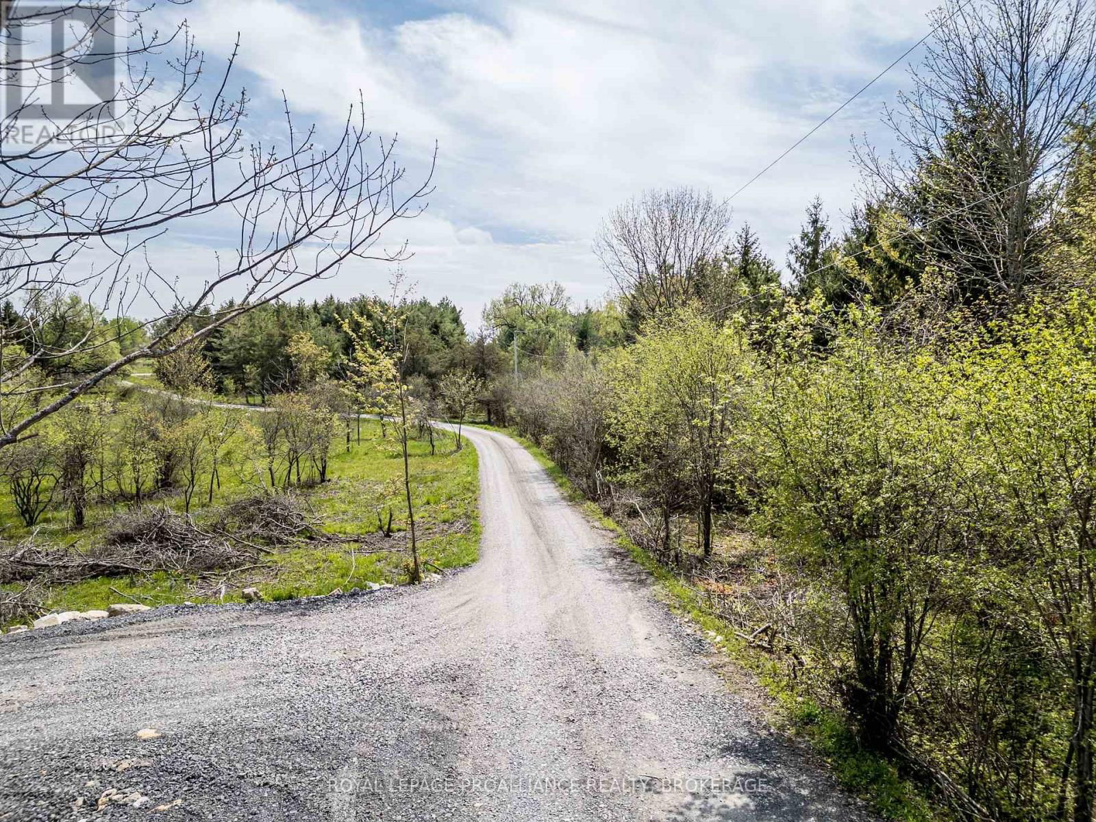 2924 HIGHWAY 2 Image 47