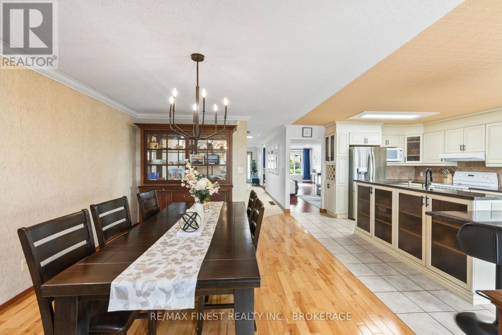 593 FOREST HILL DRIVE Image 11