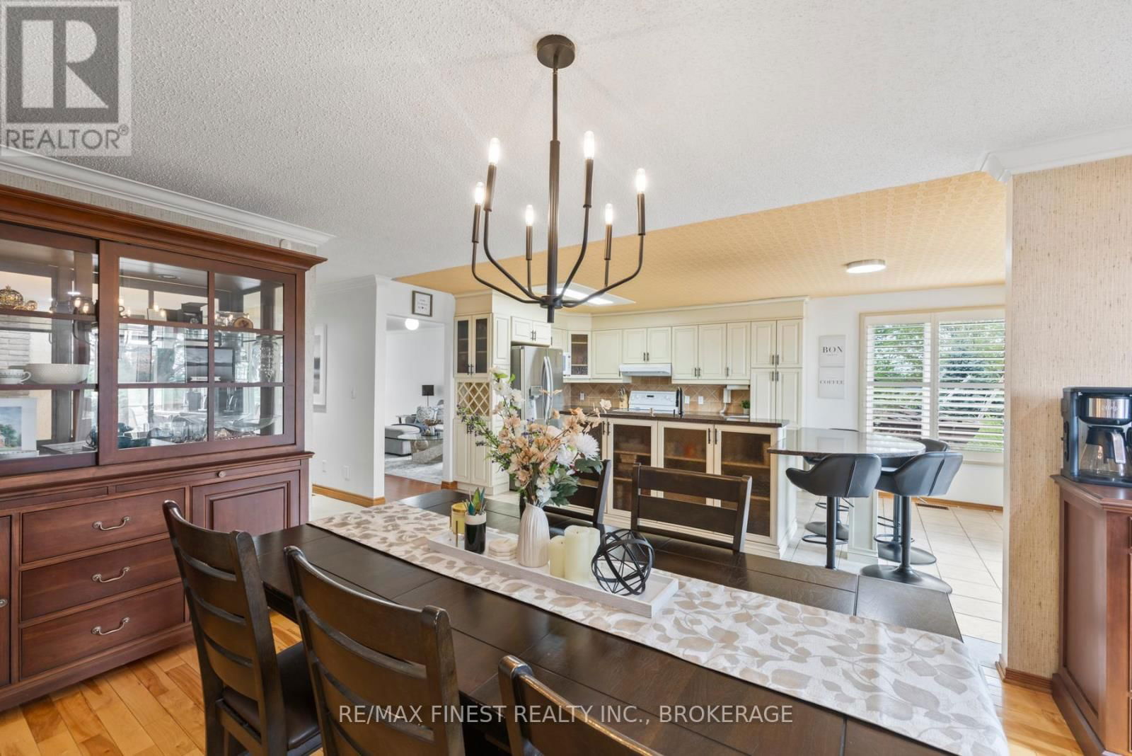 593 FOREST HILL DRIVE Image 12