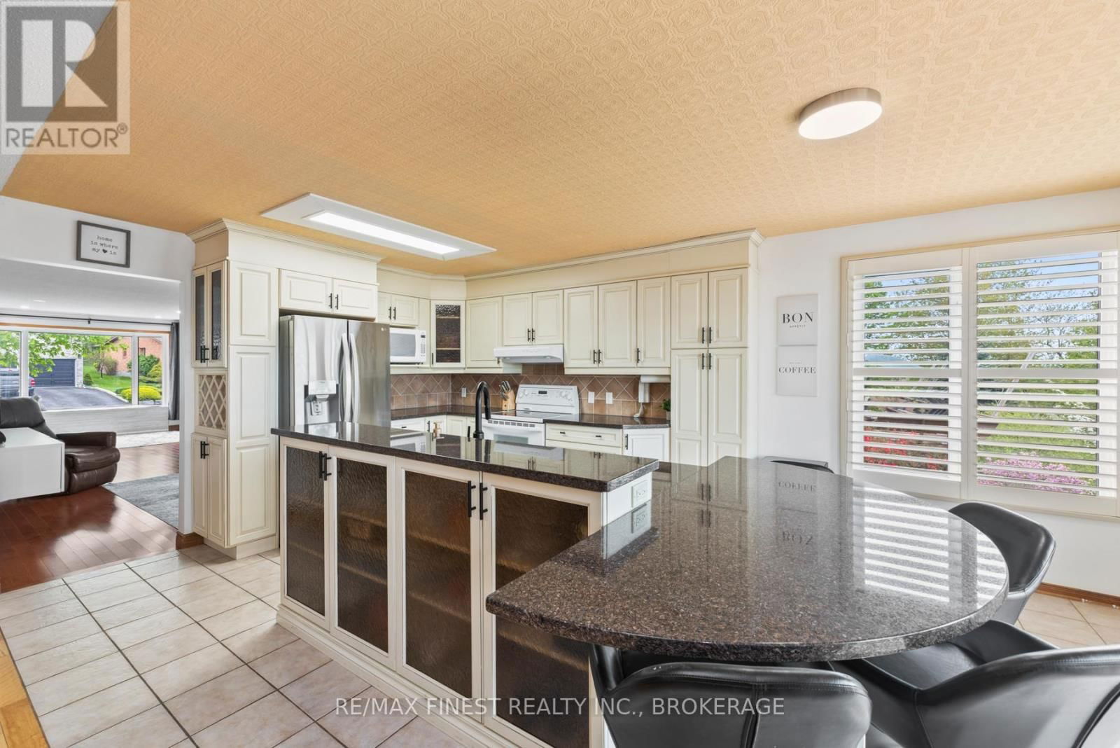 593 FOREST HILL DRIVE Image 13