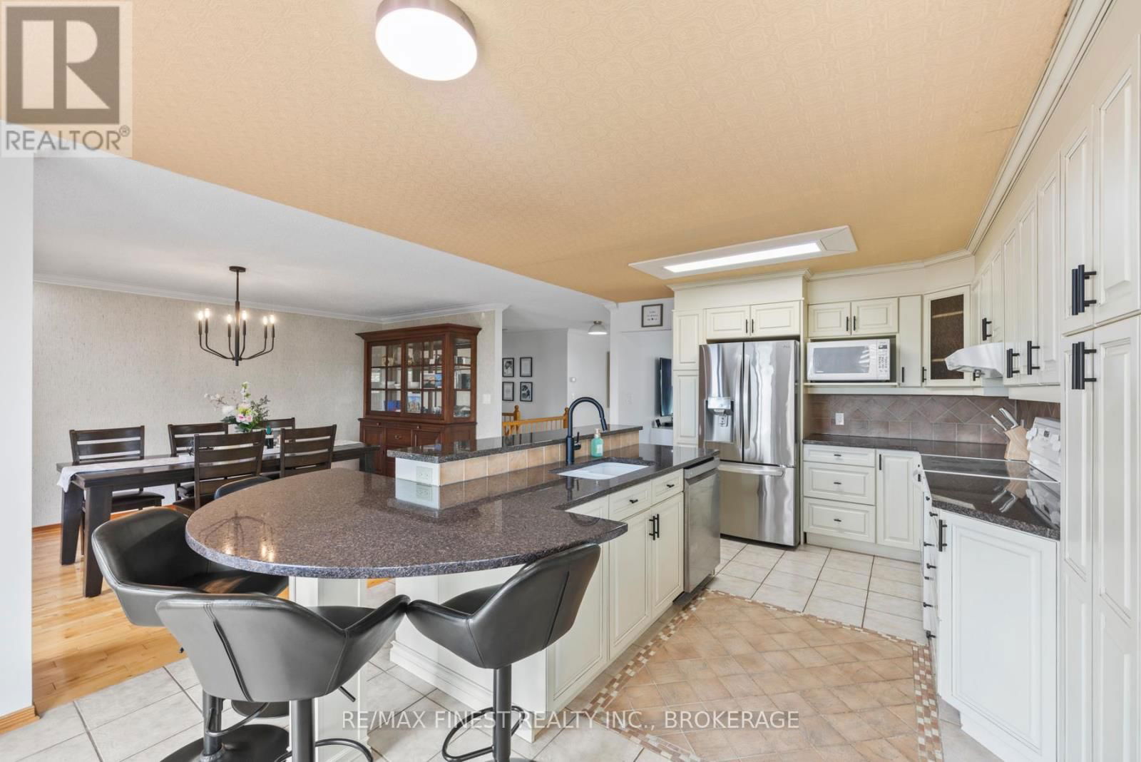 593 FOREST HILL DRIVE Image 14