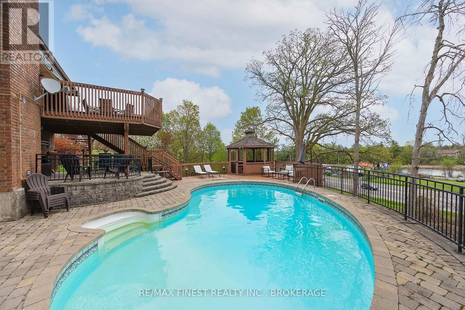 593 FOREST HILL DRIVE Image 40