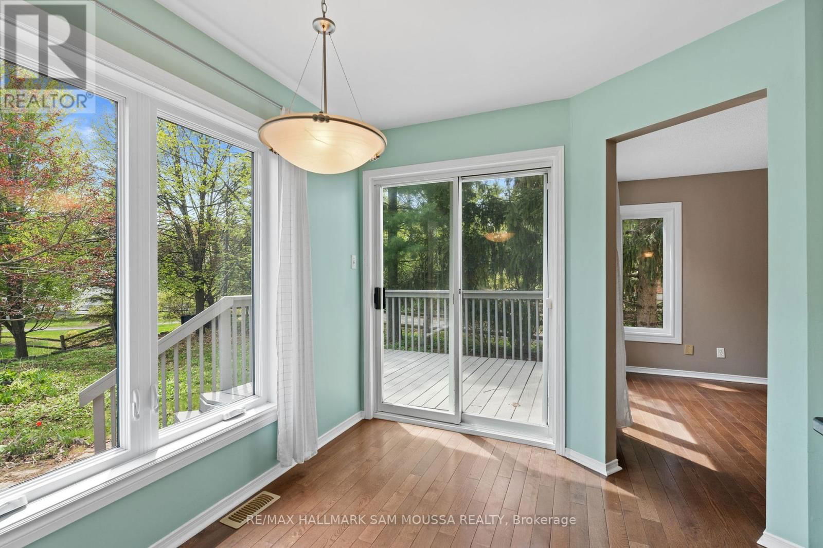 11 HIGHMONT COURT Image 15