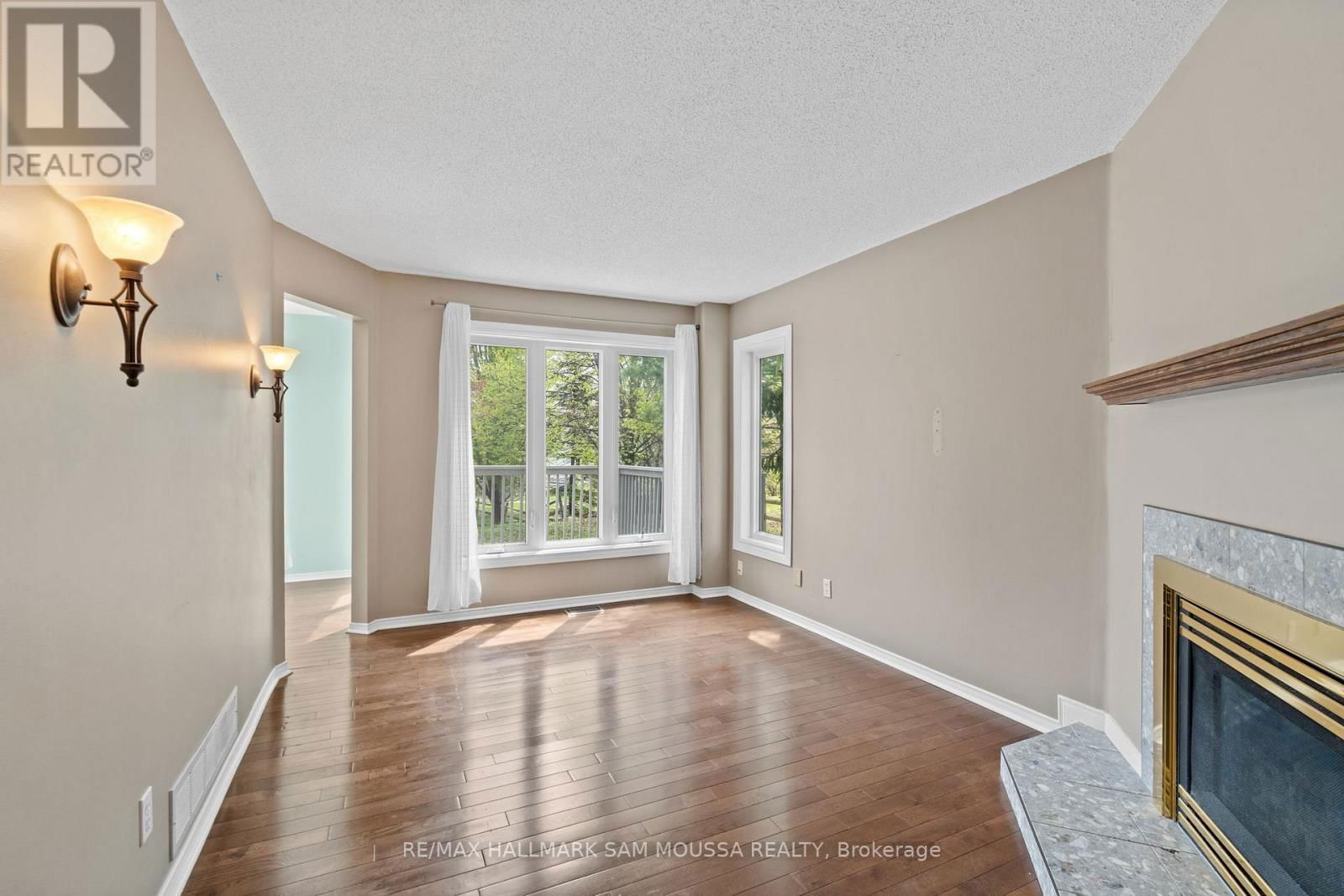 11 HIGHMONT COURT Image 18