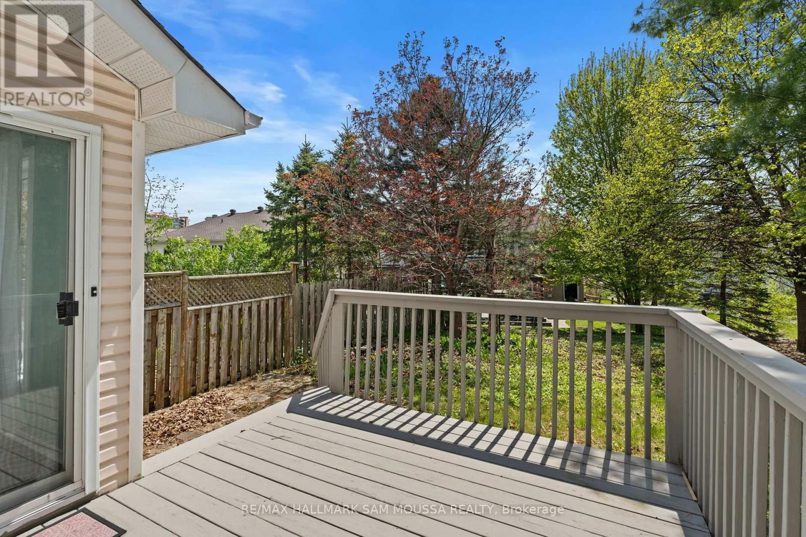 11 HIGHMONT COURT Image 33