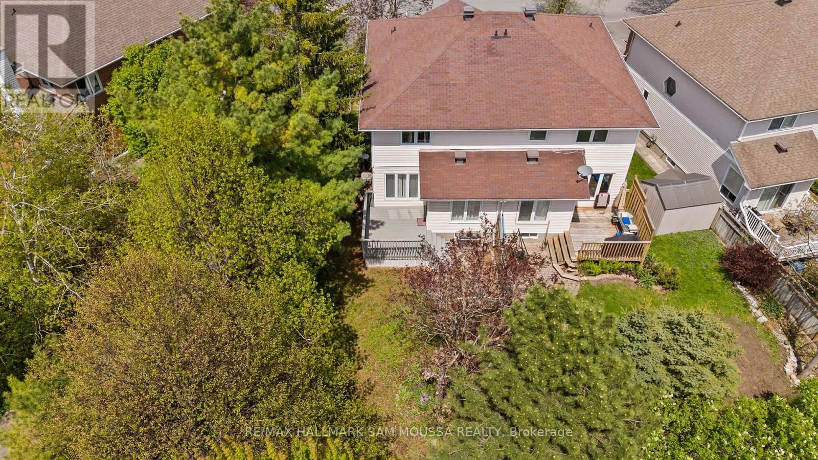 11 HIGHMONT COURT Image 39