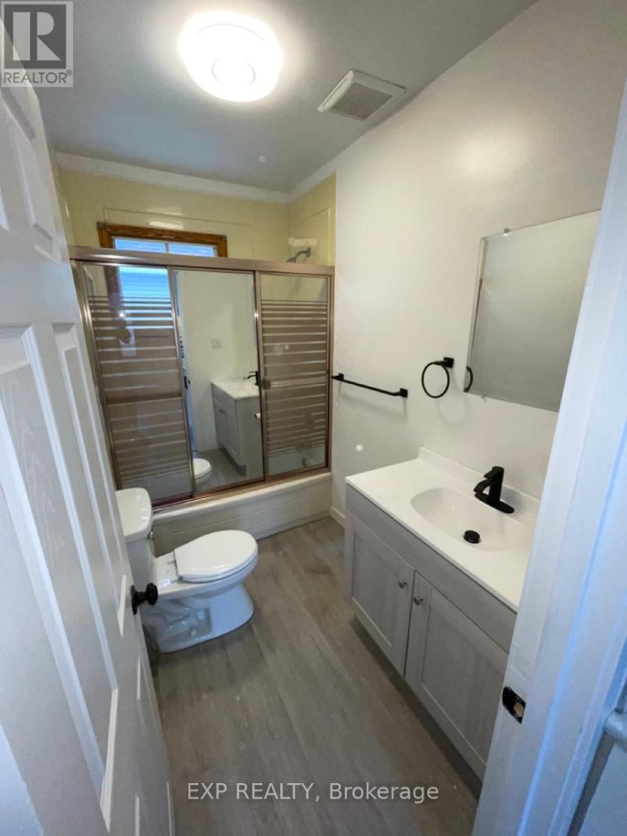 623 KINGSWAY Image 11
