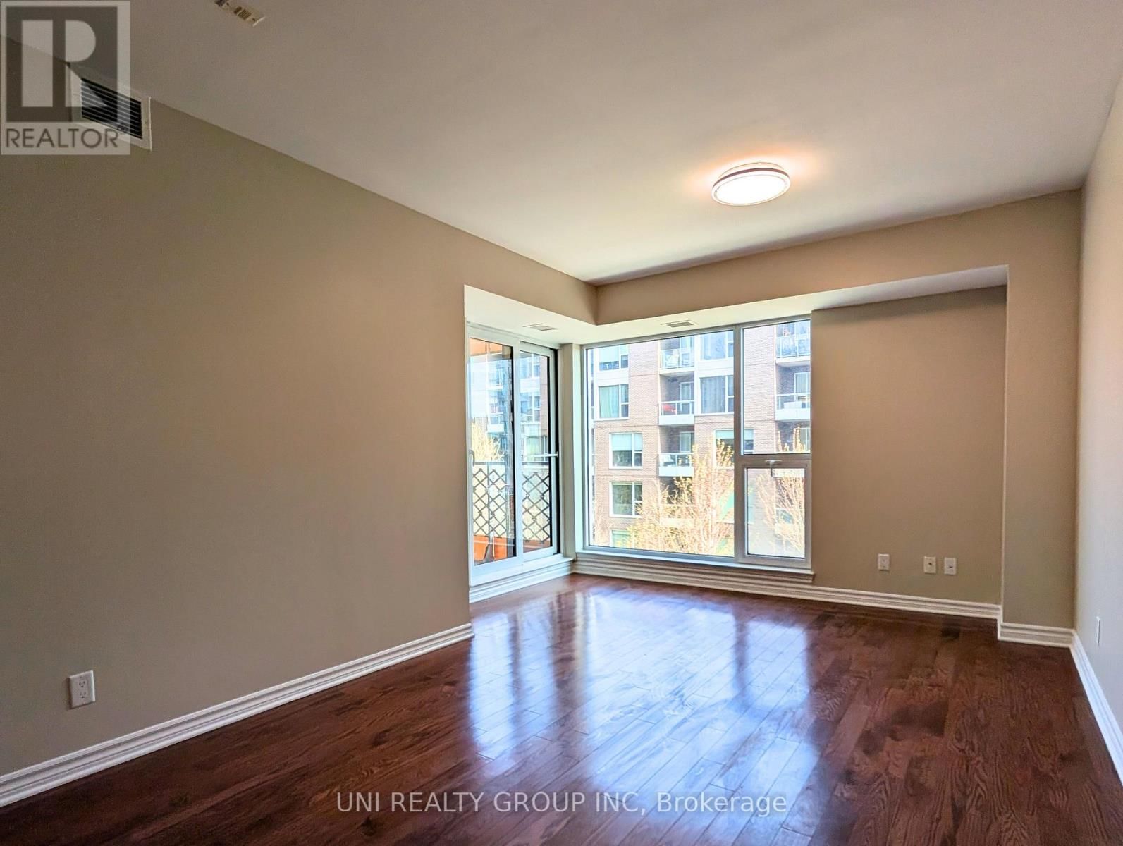 409 - 250 LETT STREET Image 30
