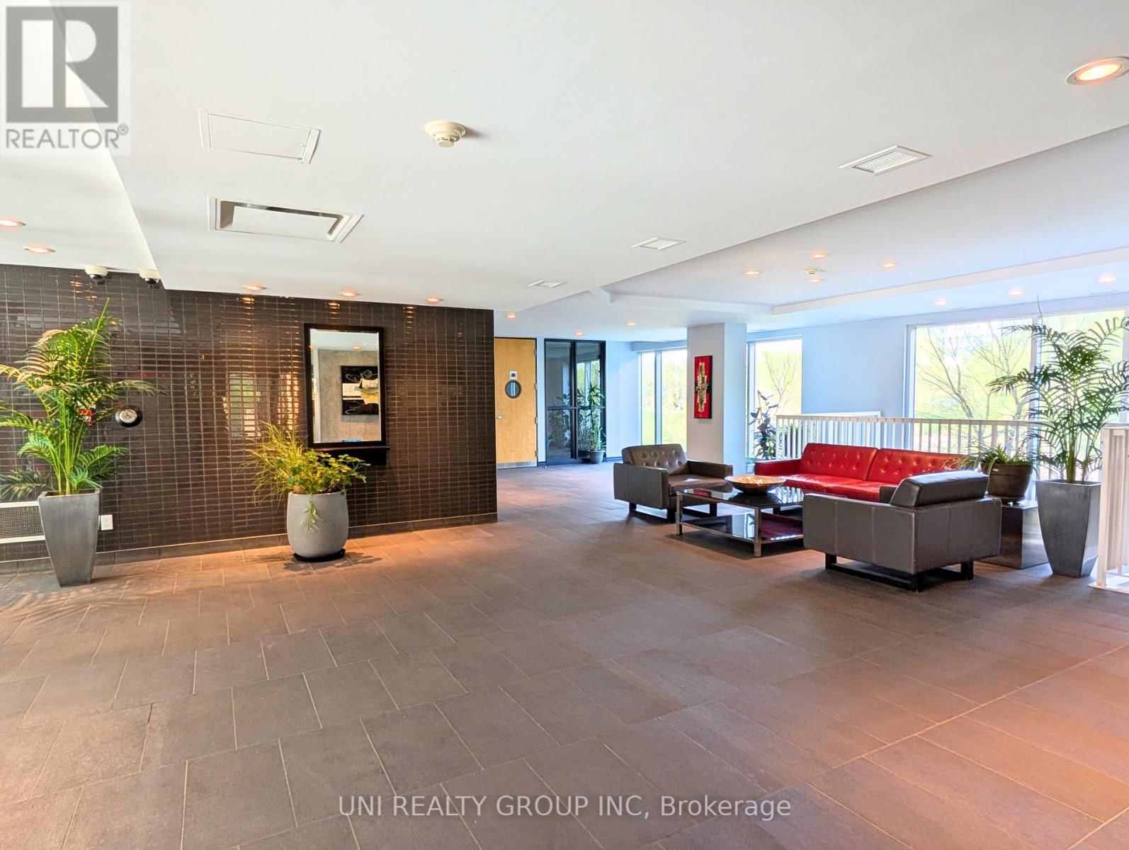 409 - 250 LETT STREET Image 7
