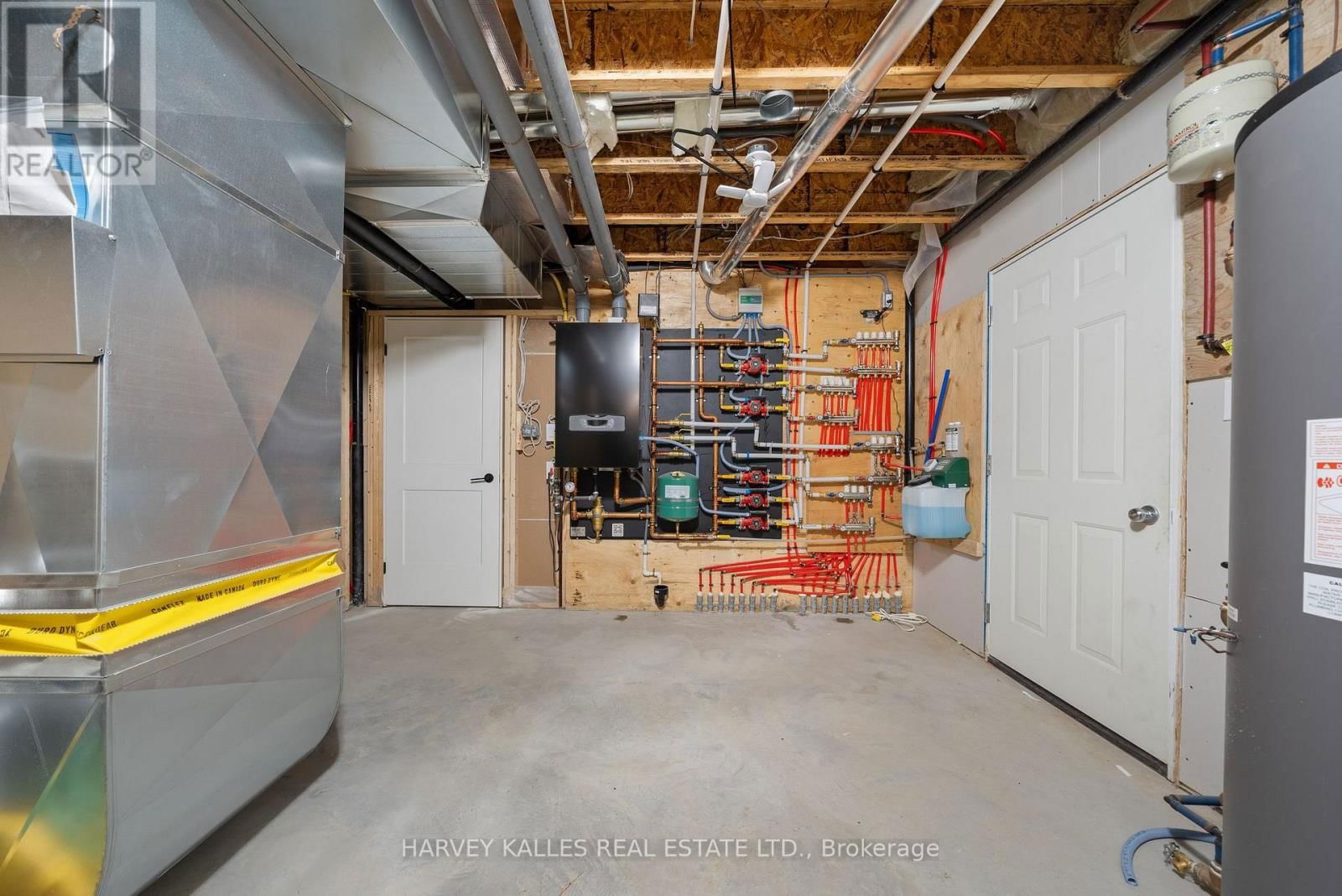 498 MACKENZIE ROAD Image 31
