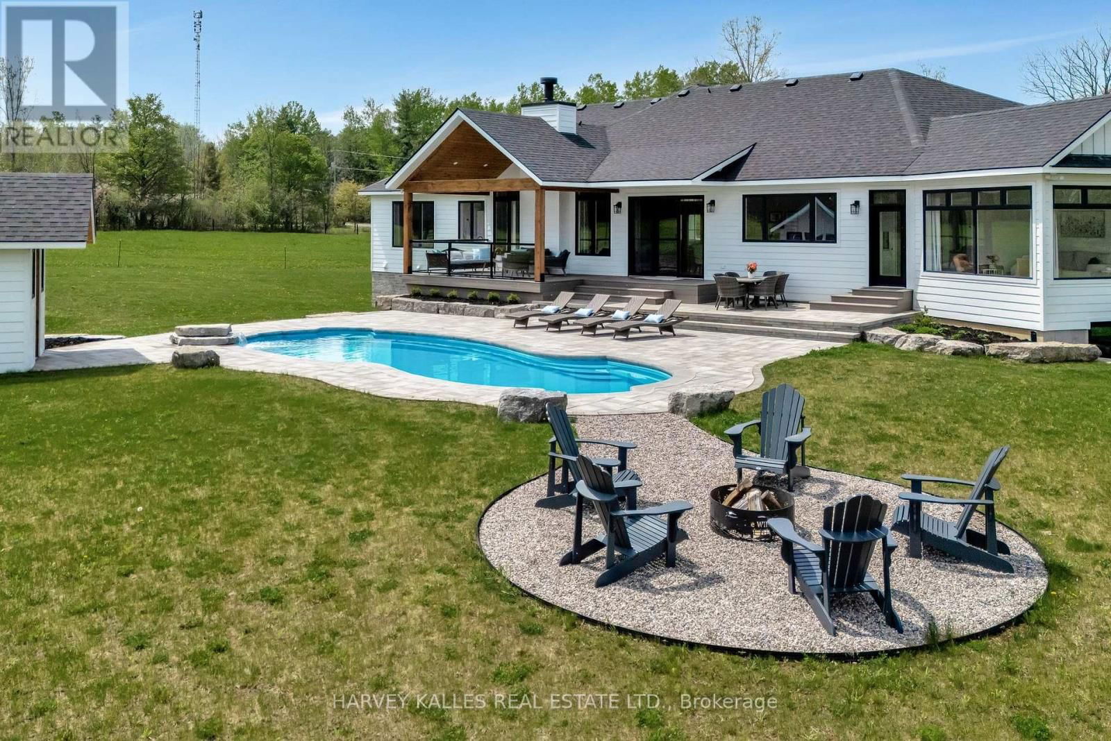 498 MACKENZIE ROAD Image 35
