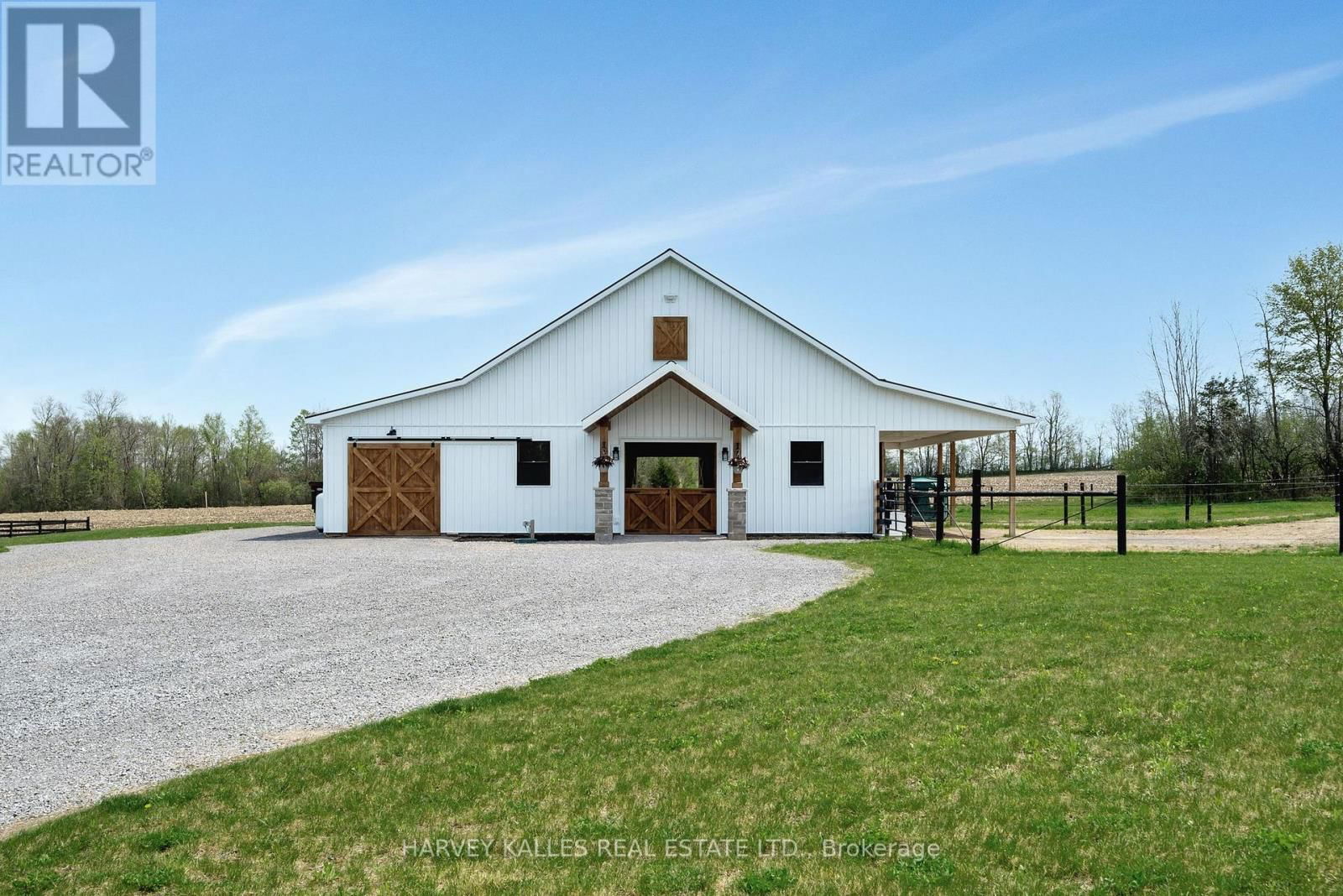498 MACKENZIE ROAD Image 40