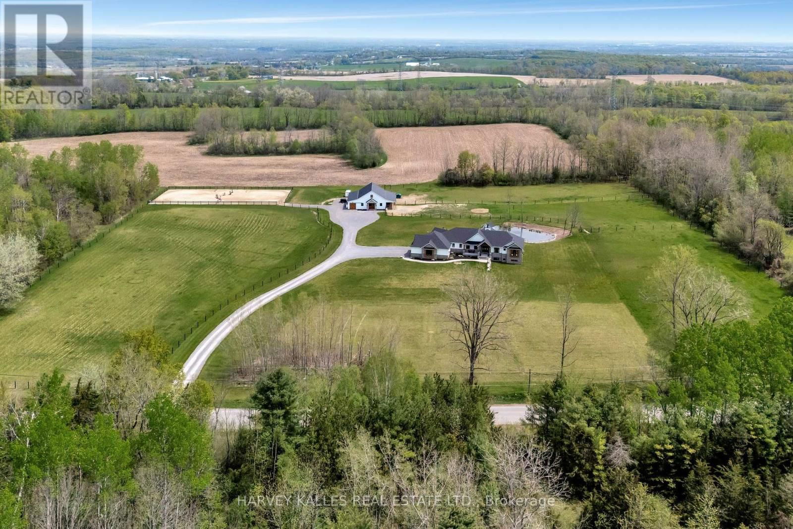 498 MACKENZIE ROAD Image 45