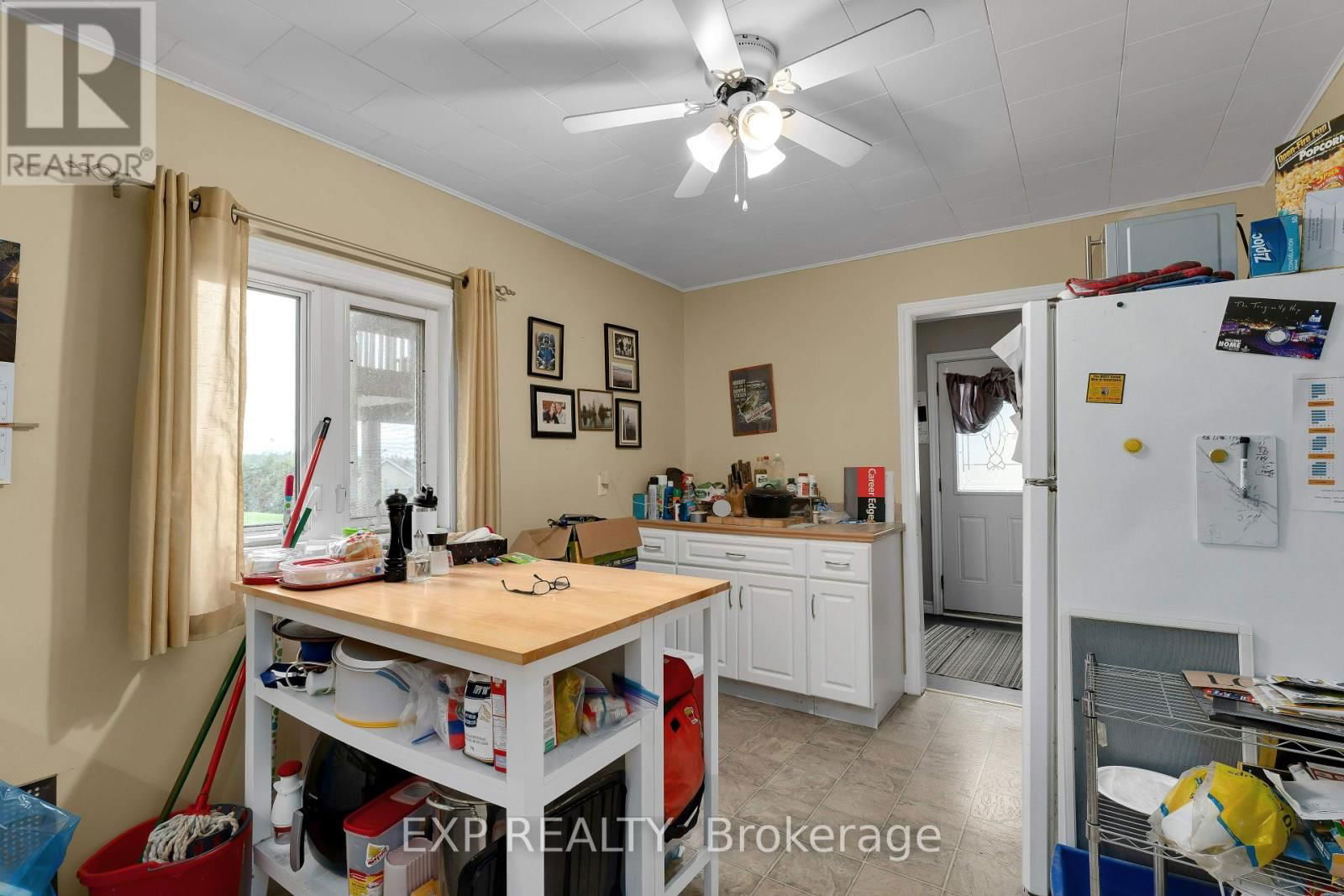 227 DRIVE IN ROAD Image 33