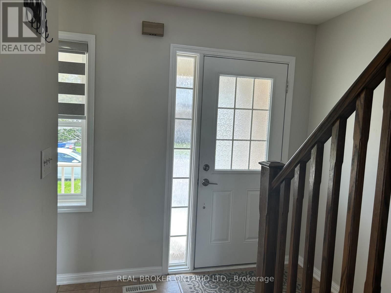 159 FLETCHER CIRCLE Image 12