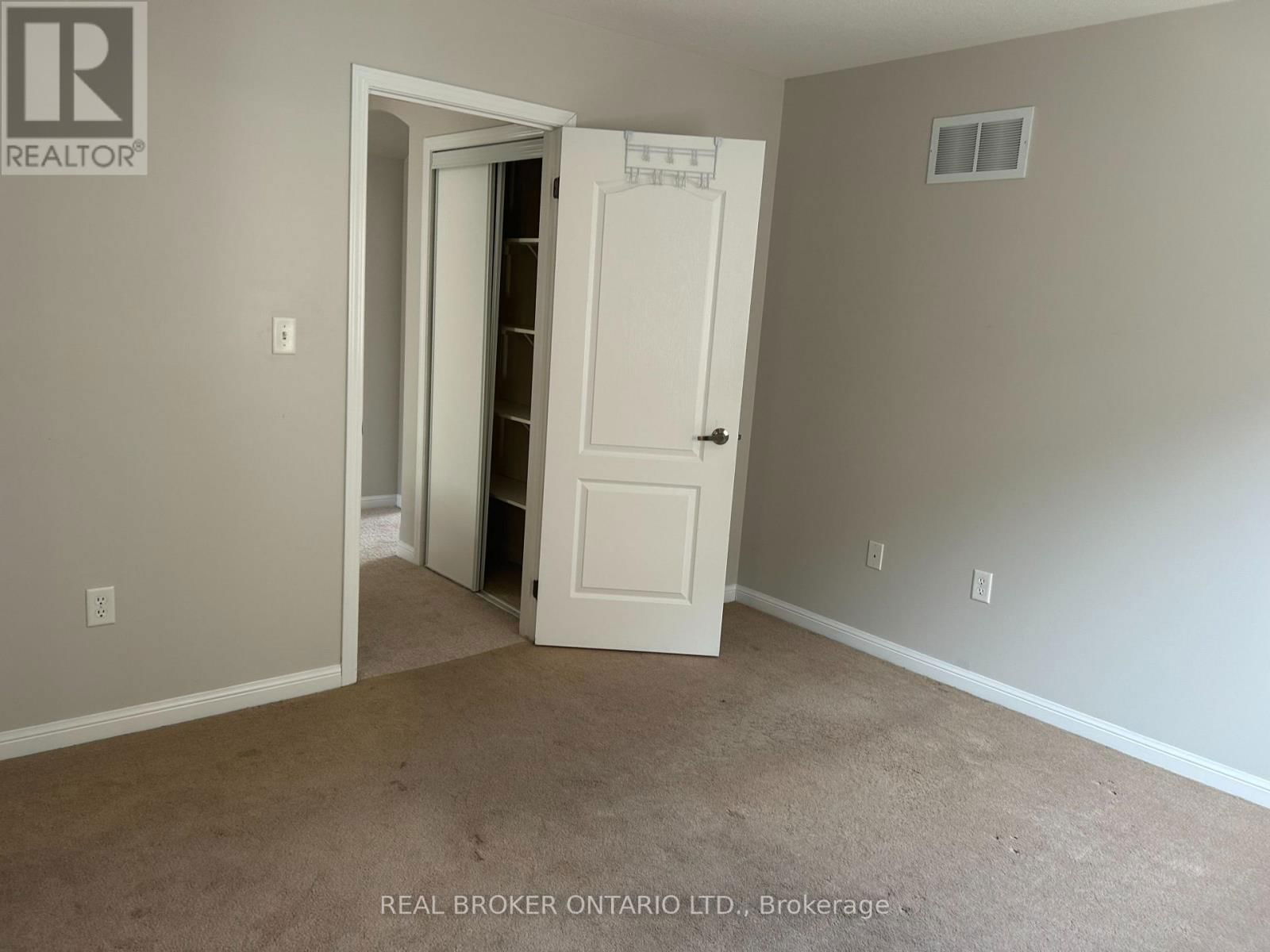 159 FLETCHER CIRCLE Image 22