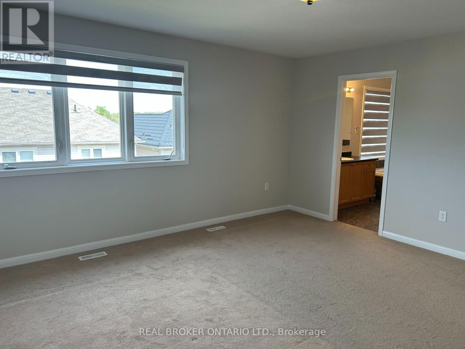 159 FLETCHER CIRCLE Image 24