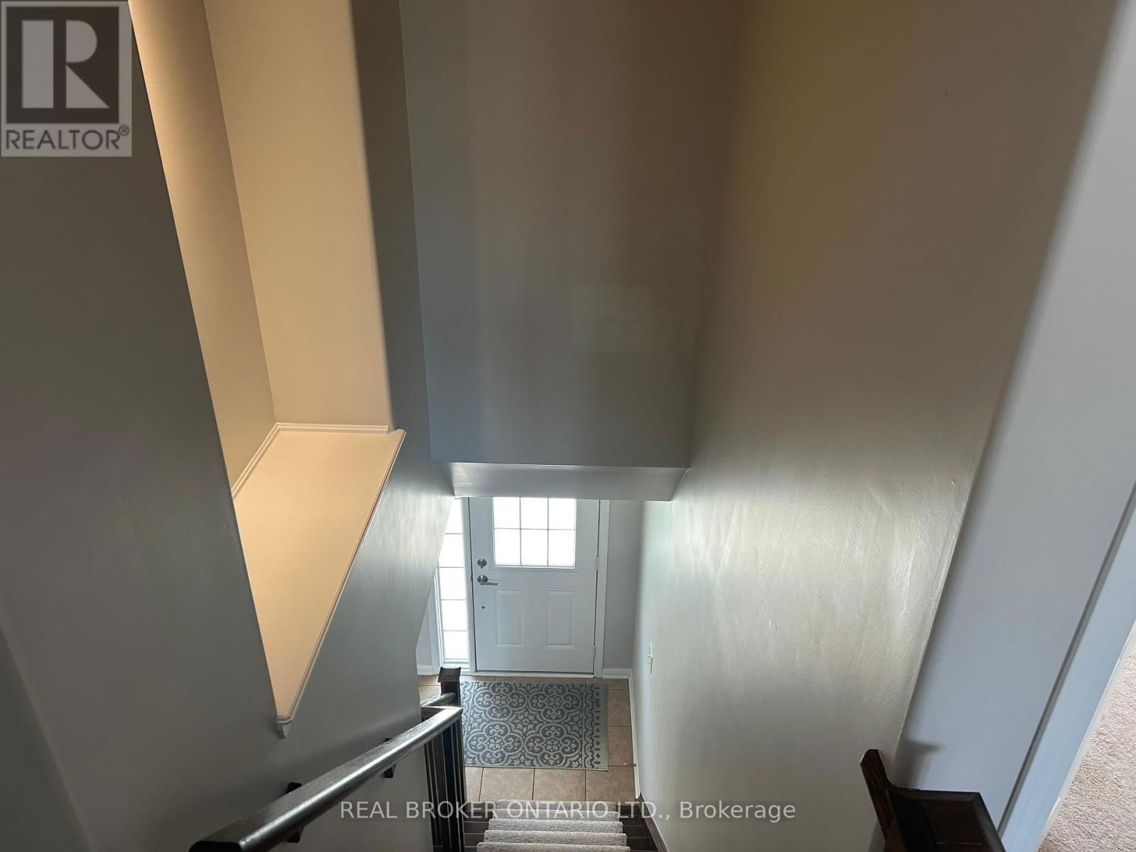 159 FLETCHER CIRCLE Image 30