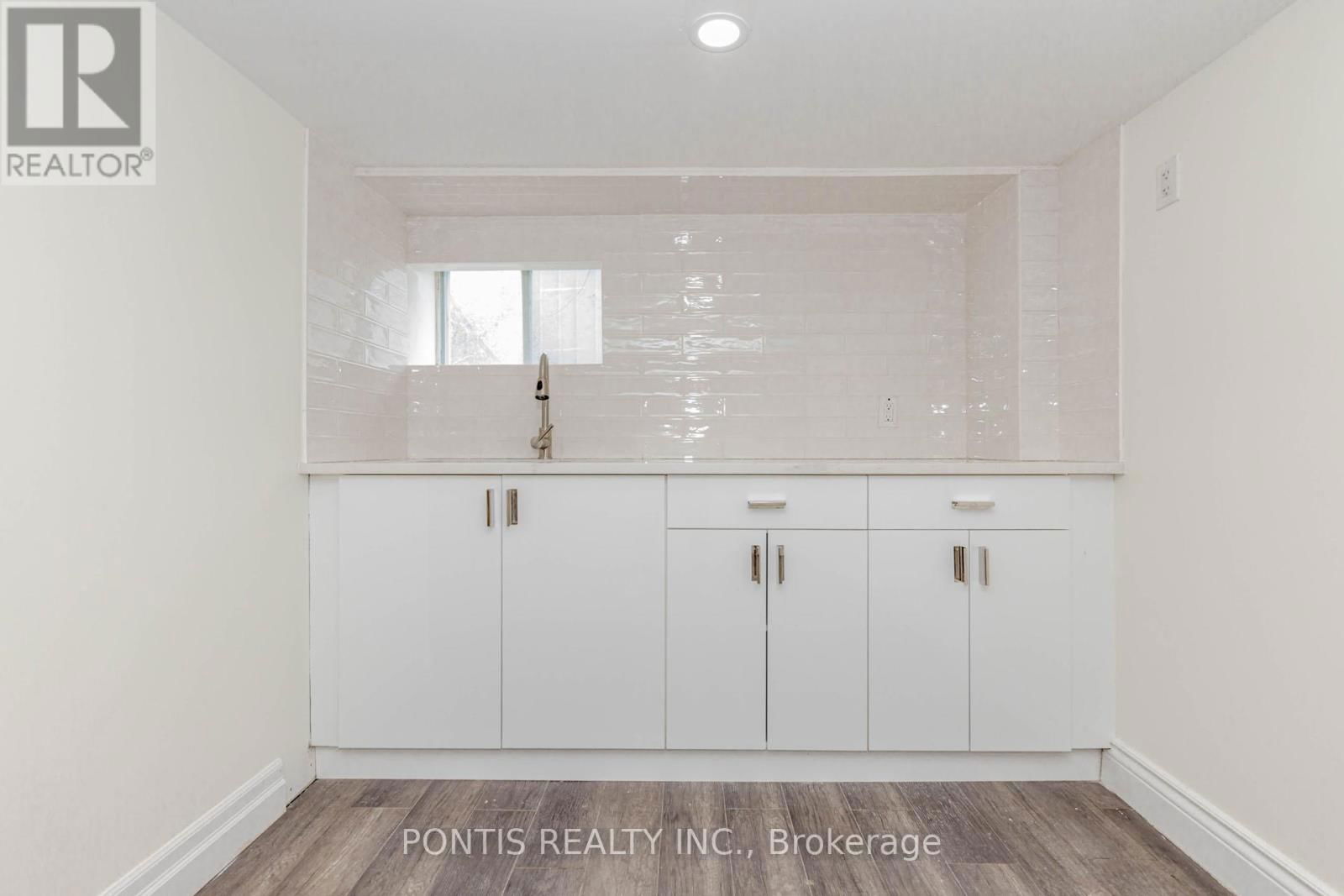 86 CEDAR STREET Image 12