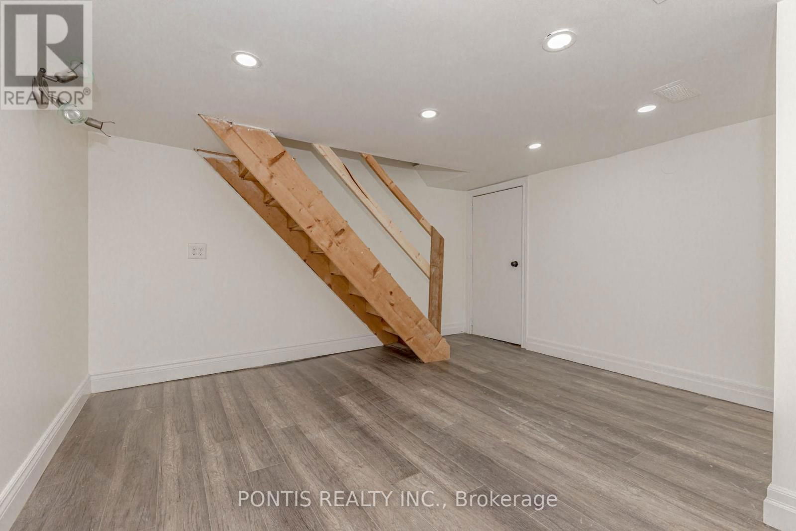 86 CEDAR STREET Image 14