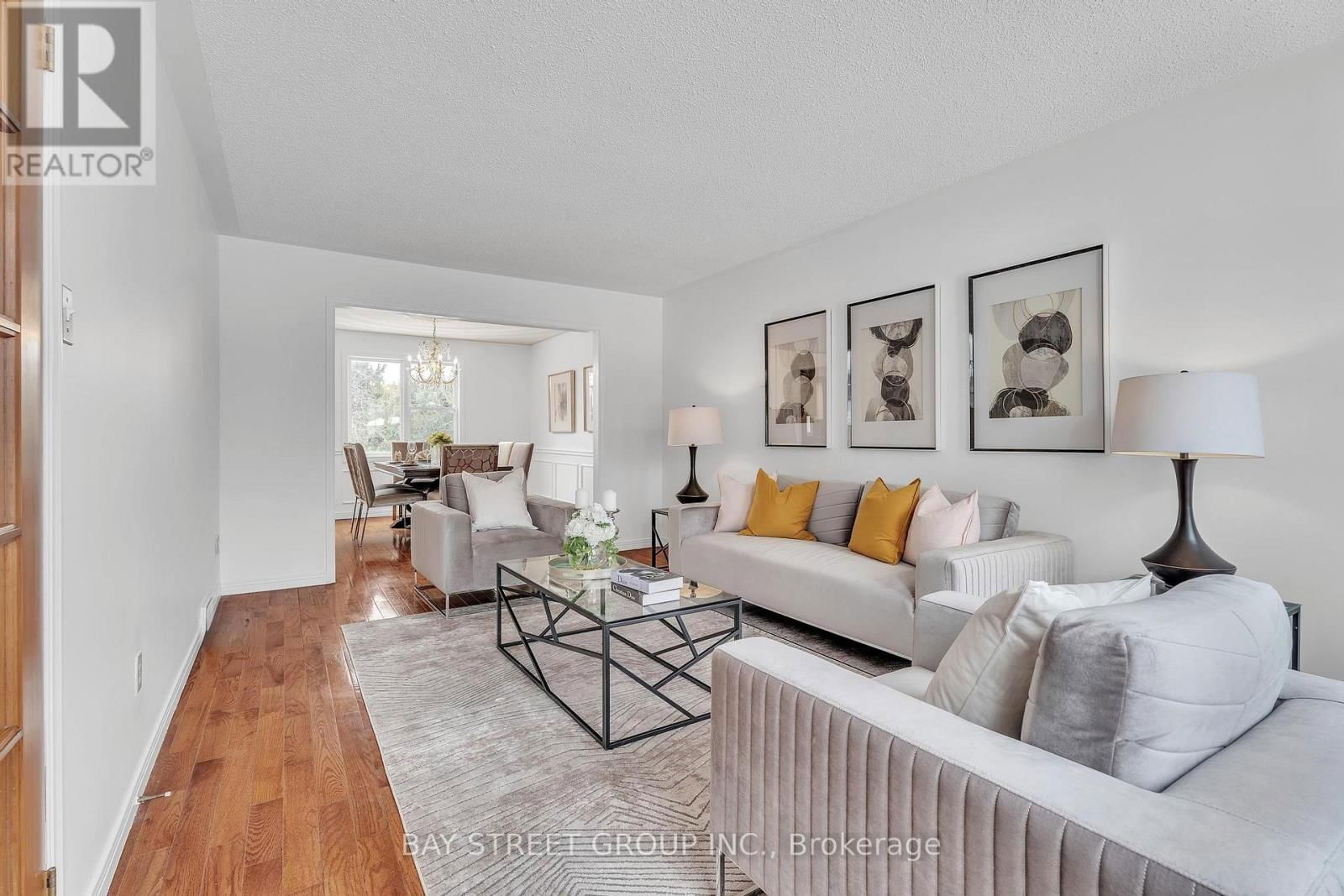 976 GRIFFITH STREET Image 8