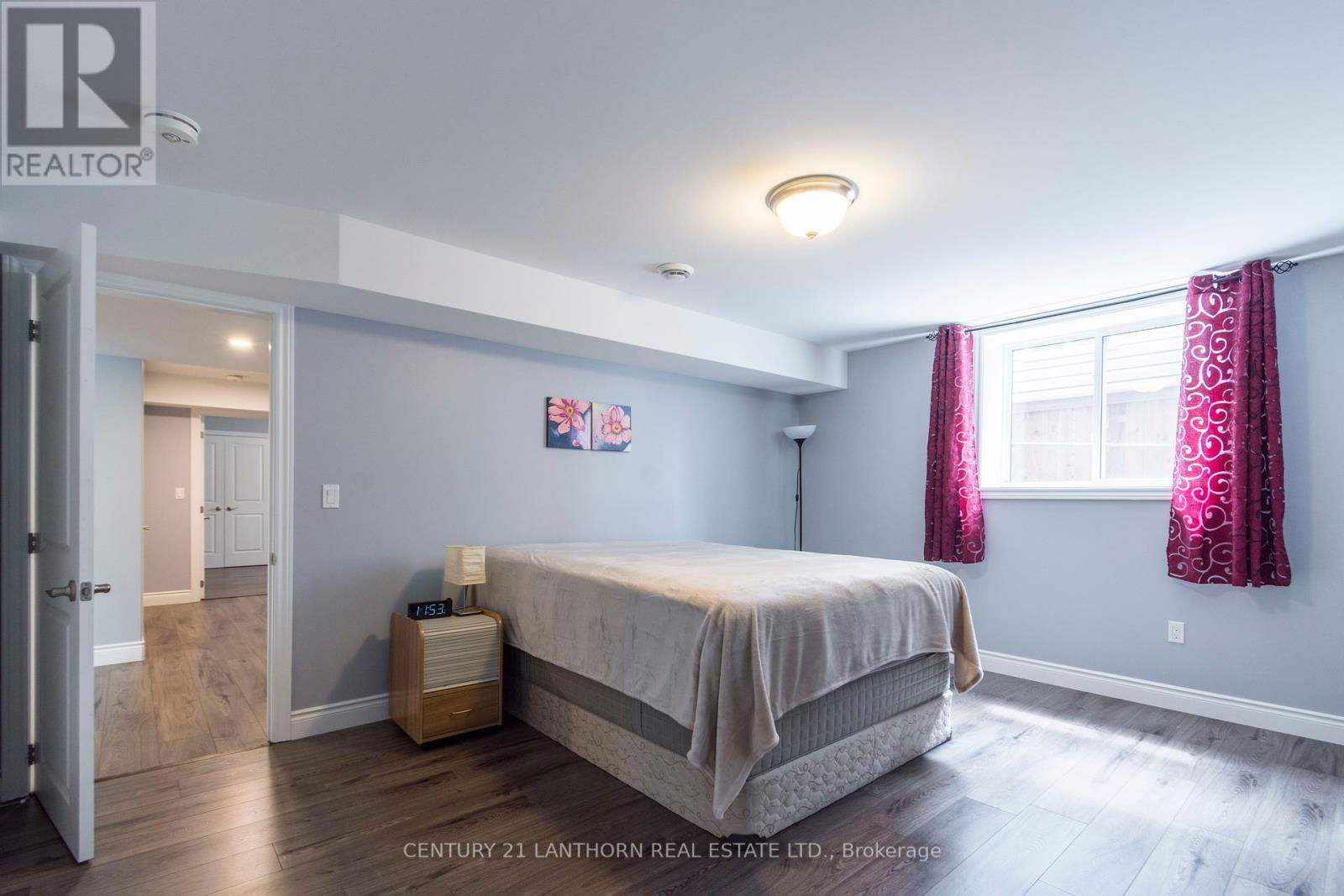 64 REDWOOD DRIVE Image 28