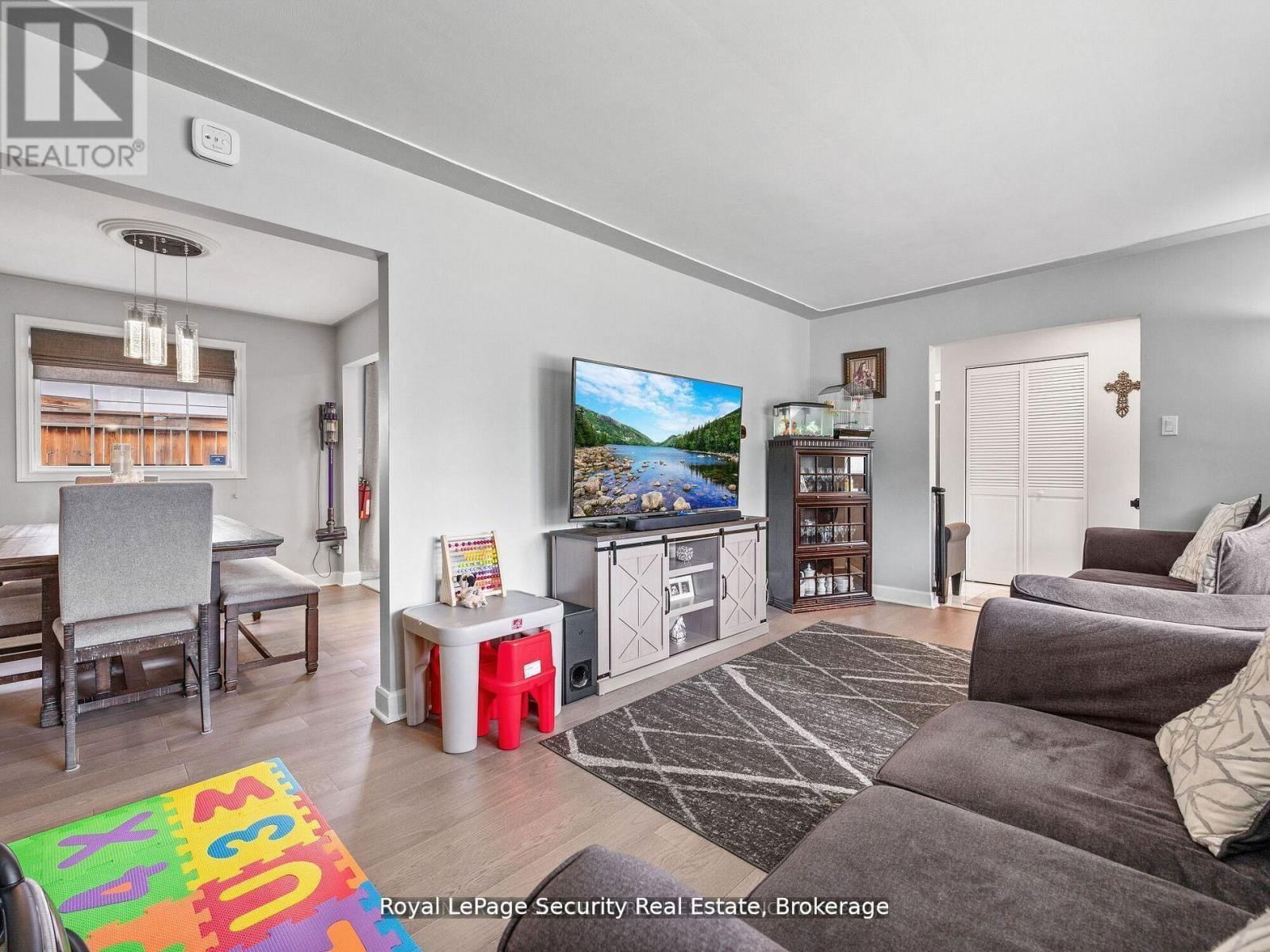 2 MAITLAND AVENUE Image 12